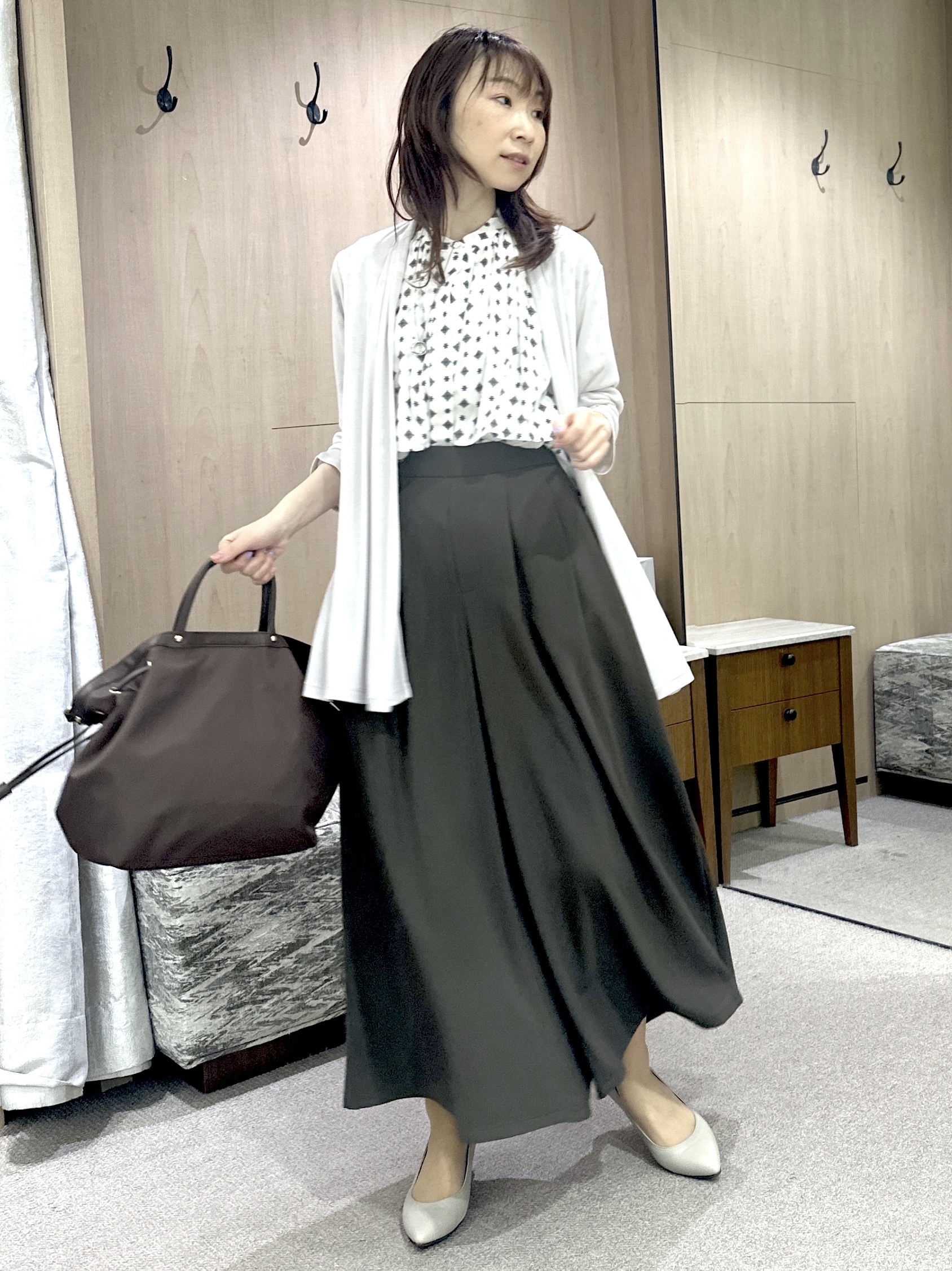 Miwaさんの「UNTITLED｜【洗える/きれいめ柄】コモンプリントブラウス」を使ったコーディネート