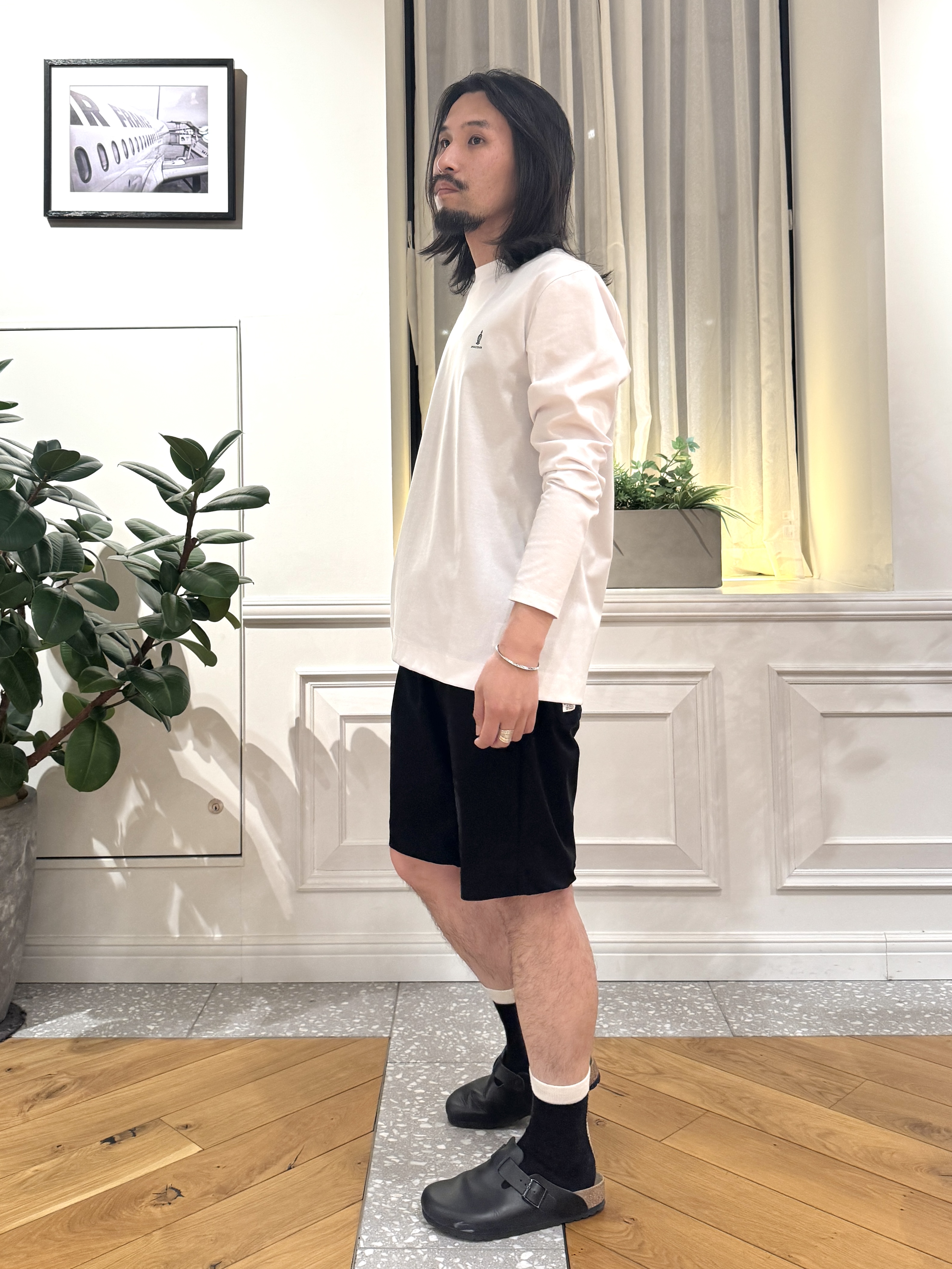 kawarataniさんの「DRESSTERIOR｜【接触冷感/UVカット/抗菌防臭/しわ防止】クールデオドラント ロングTシャツ」を使ったコーディネート