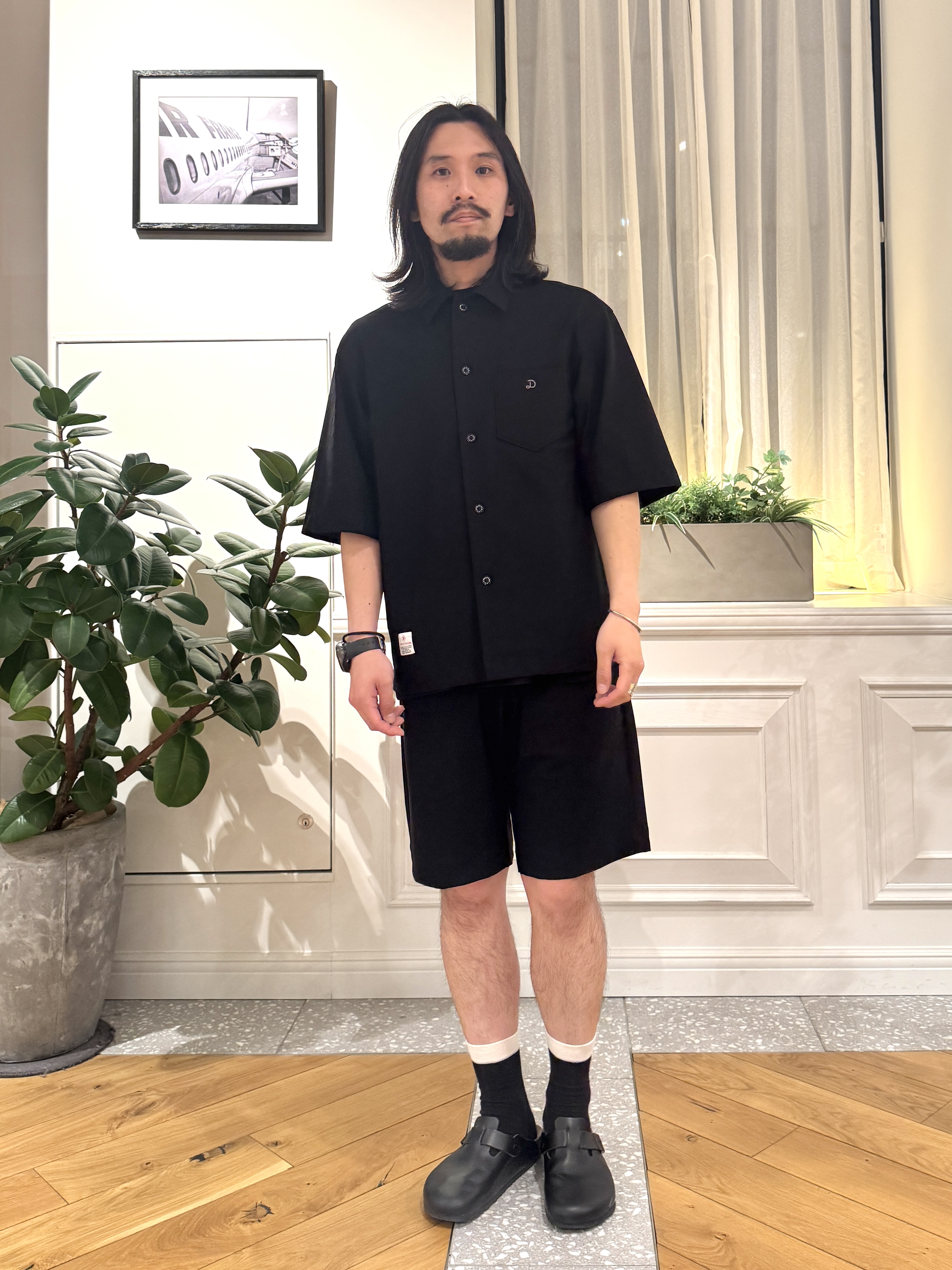 kawarataniさんの「DRESSTERIOR｜【接触冷感/UVカット/ウォッシャブル】AIRTOOL クルーネックTシャツ」を使ったコーディネート