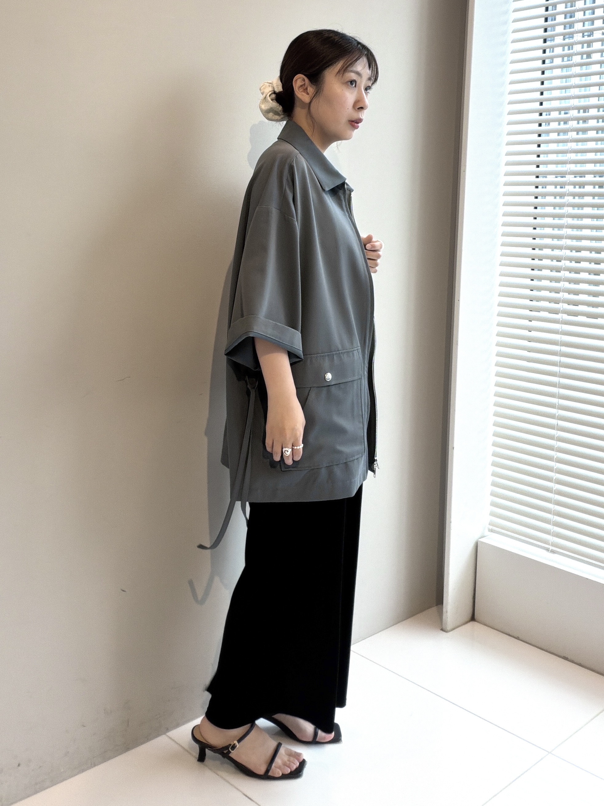 abeさんの「tk.TAKEO KIKUCHI｜フロントジップシャツアウター」を使ったコーディネート