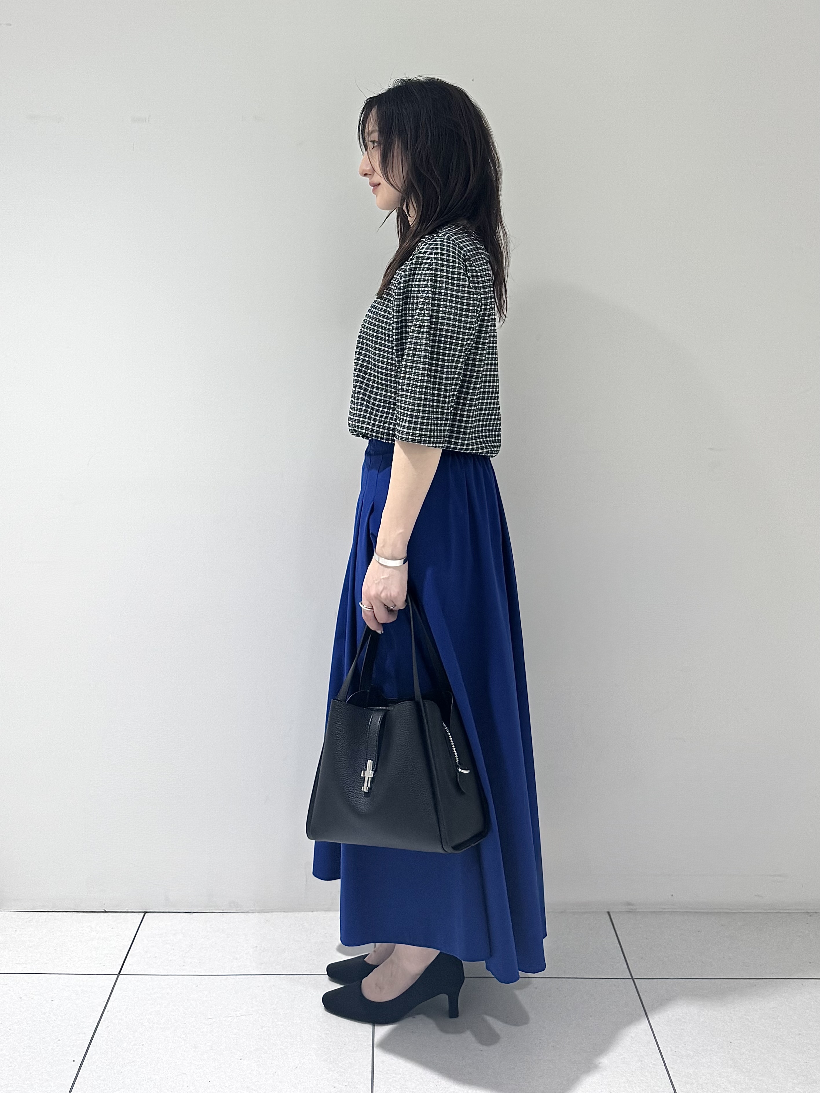 そんさんの「INDIVI｜【UVケア／吸汗速乾】チェック柄タックボリュームスリーブトップス」を使ったコーディネート