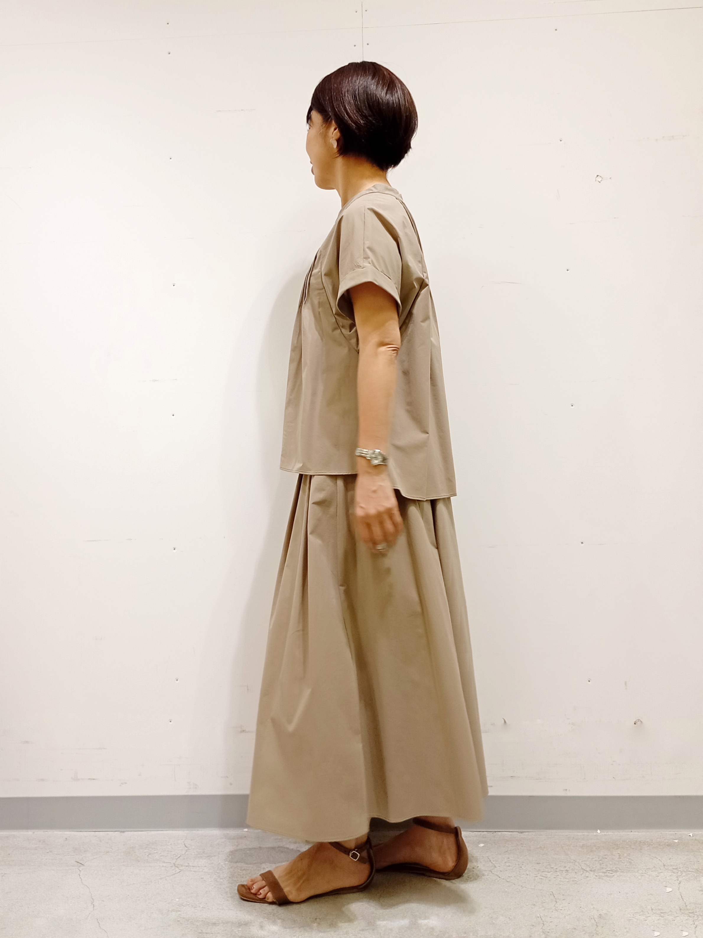 Kさんの「INDIVI｜【撥水／UVケア／SETUP可能】軽量タックスキッパーブラウス」を使ったコーディネート