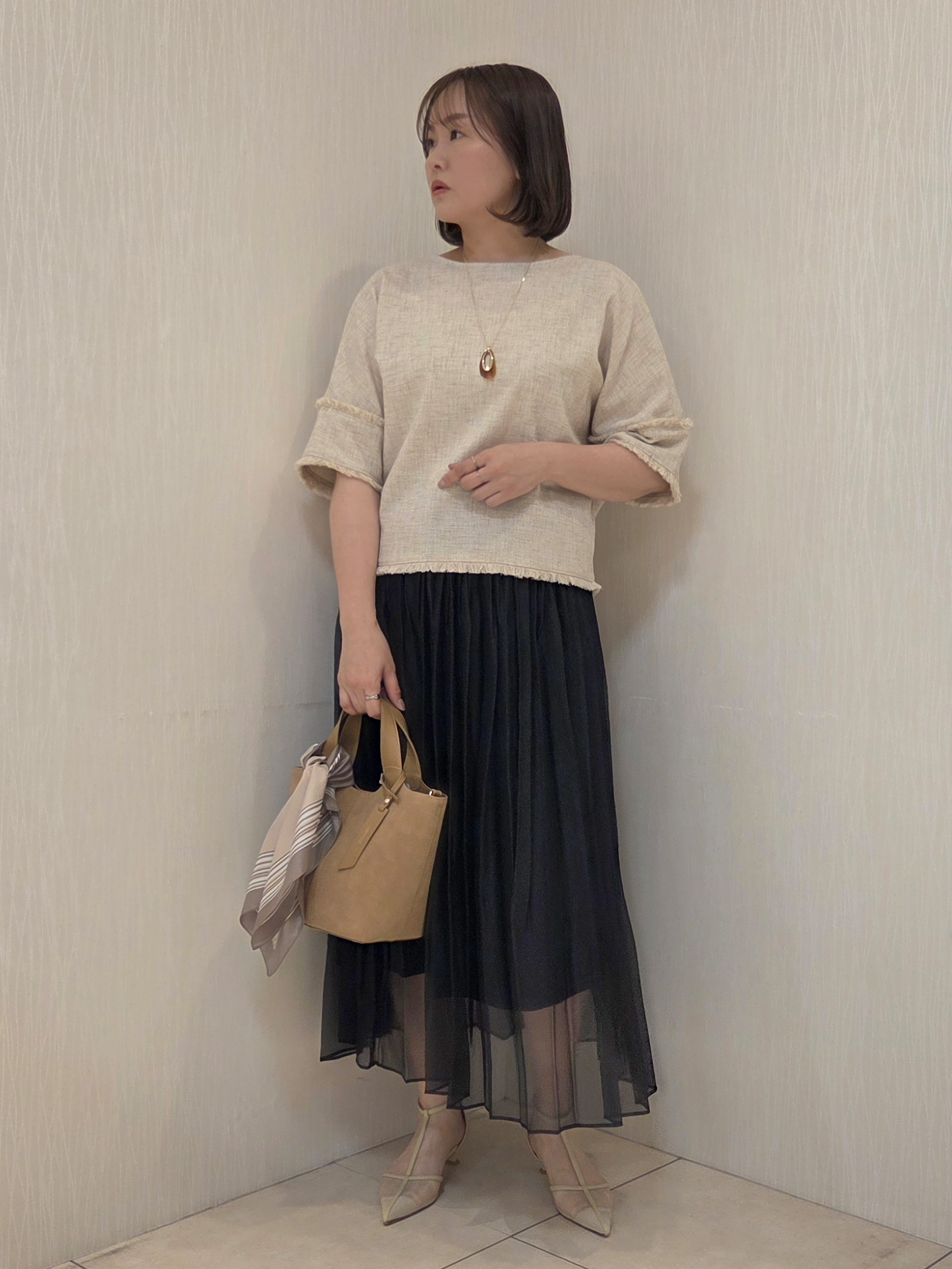 naokoさんの「UNTITLED｜◆ドライミックスツィードブラウス」を使ったコーディネート
