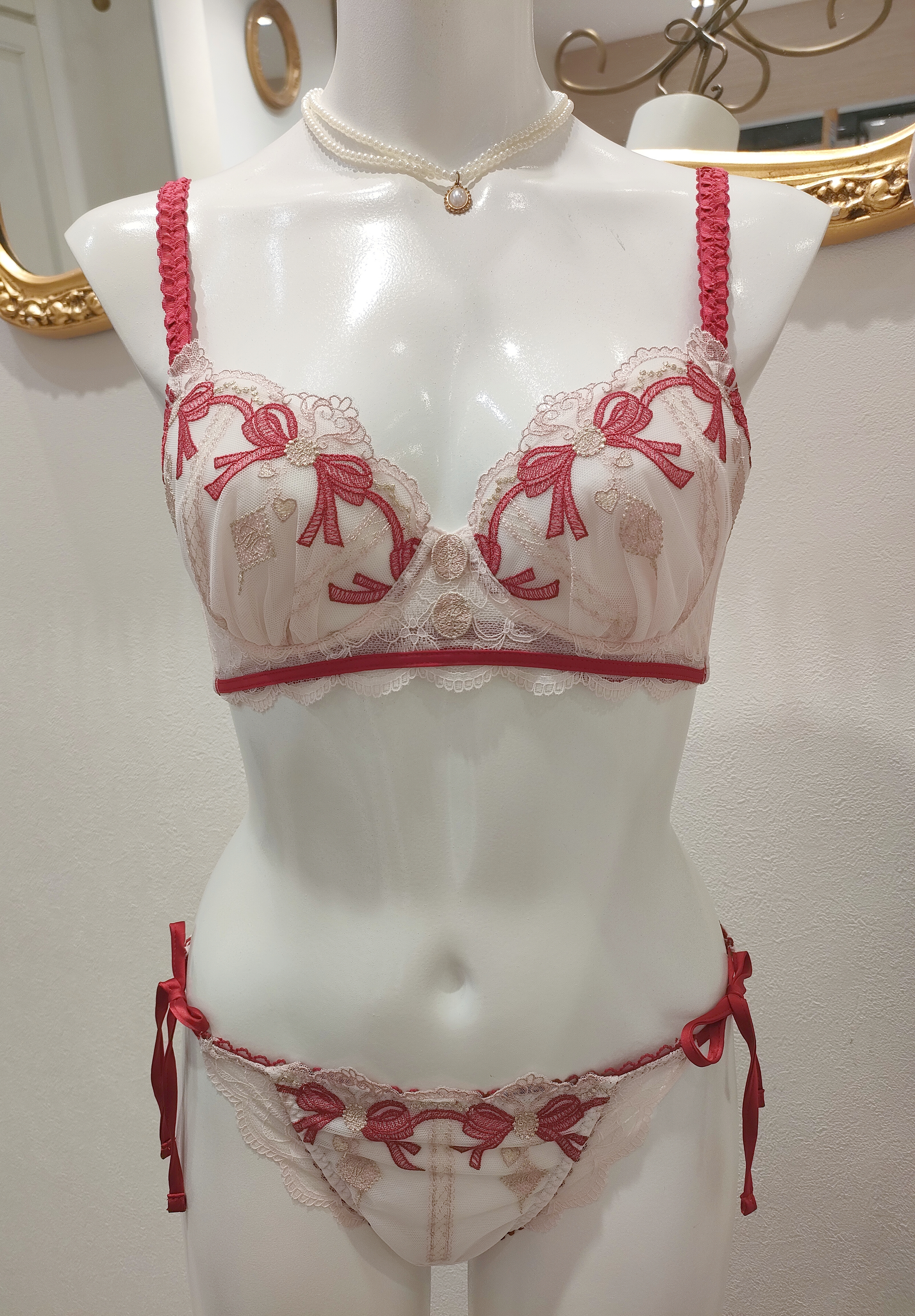 Kakoさんの「Risa Magli｜リーゼル ブラジャー (B-C) ＜Side Shape（サイドシェイプ）＞」を使ったコーディネート