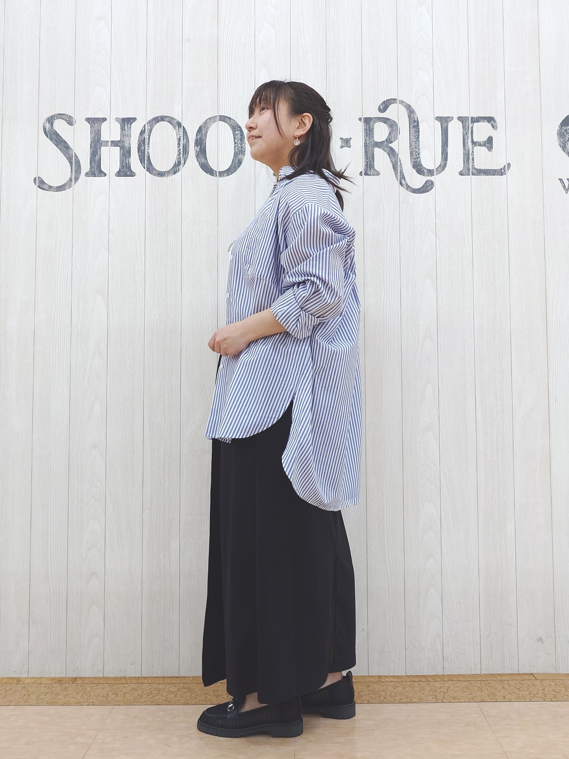 とろろさんの「SHOO･LA･RUE｜【前後2WAY/洗濯機可/S-LL】スクエアネックで小顔効果 ランダムテレコタンクトップ」を使ったコーディネート