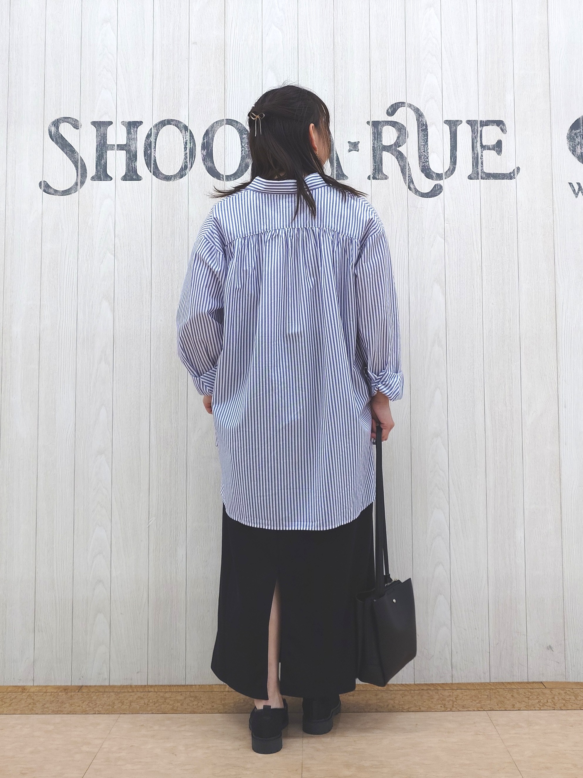 とろろさんの「SHOO･LA･RUE｜【前後2WAY/洗濯機可/S-LL】スクエアネックで小顔効果 ランダムテレコタンクトップ」を使ったコーディネート