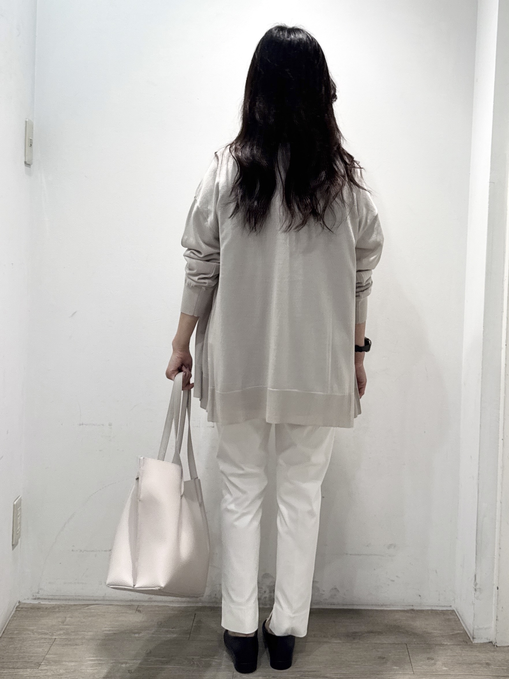 yuicciさんの「OPAQUE.CLIP｜【接触冷感】ニットカーディガン《洗濯機OK／抗ピリング》」を使ったコーディネート