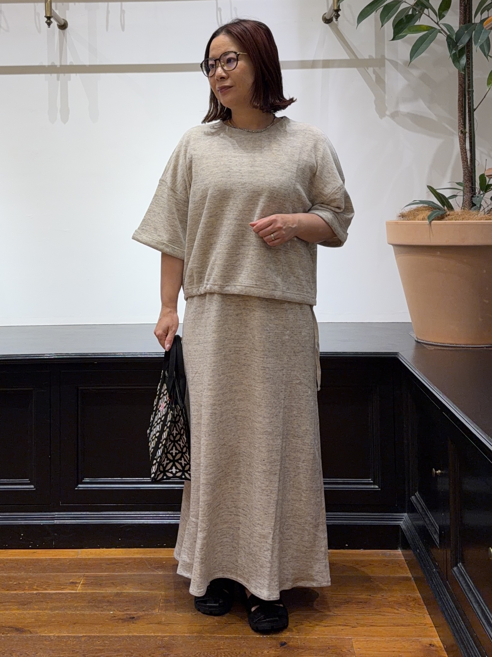 Asamiさんの「DRESSTERIOR｜【ウォッシャブル/セットアップ可】ウォッシャブルリネンウラケスカート」を使ったコーディネート