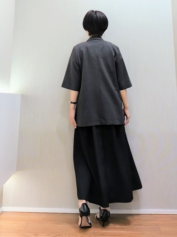 ミズタさんの「UNTITLED｜◆【一枚でサマ見え】ニットドッキングジャガードワンピース」を使ったコーディネート