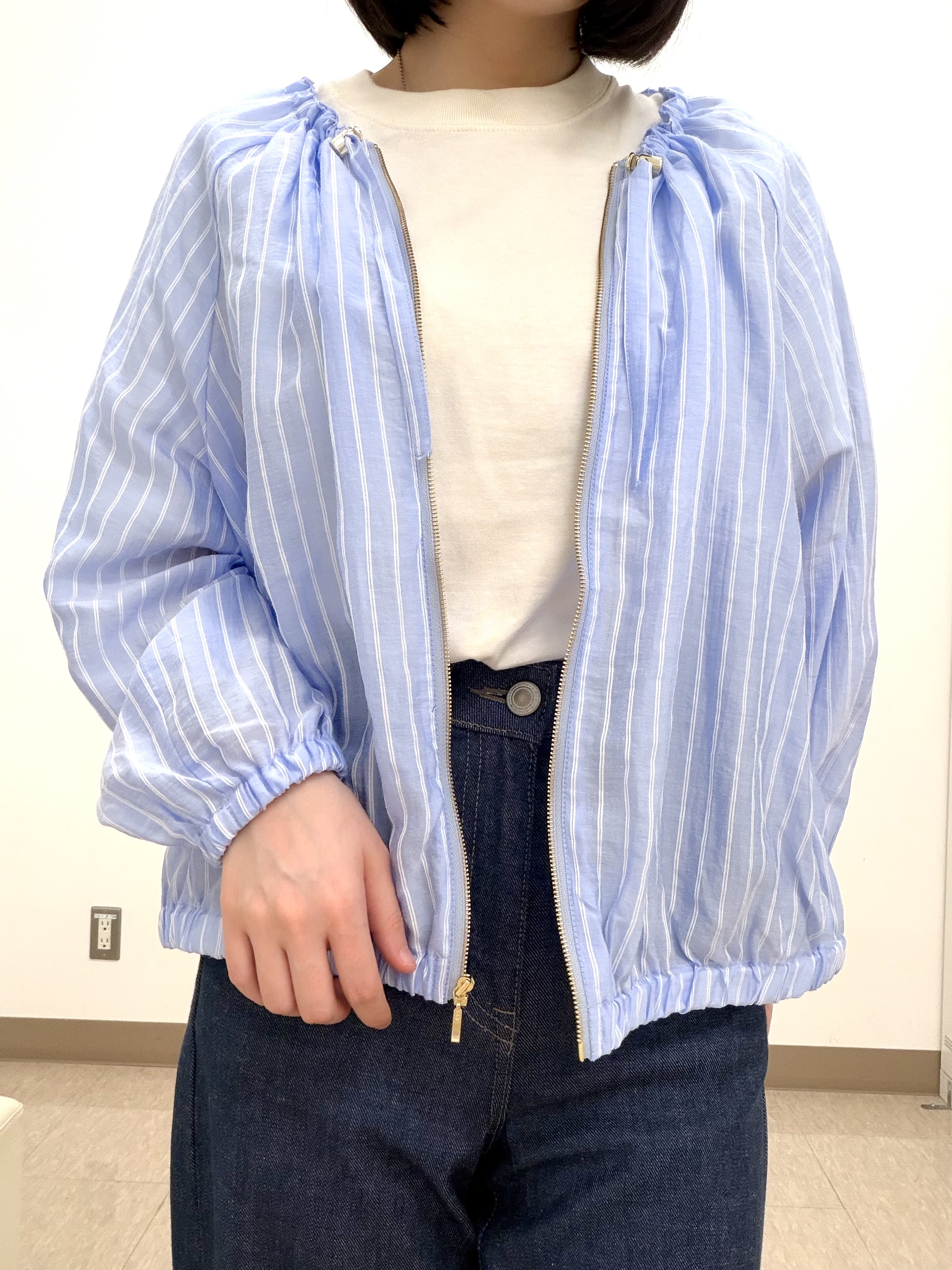 さあやさんの「grove｜気温調整にも◎ブラウス感覚で羽織れるシアーブルゾン」を使ったコーディネート