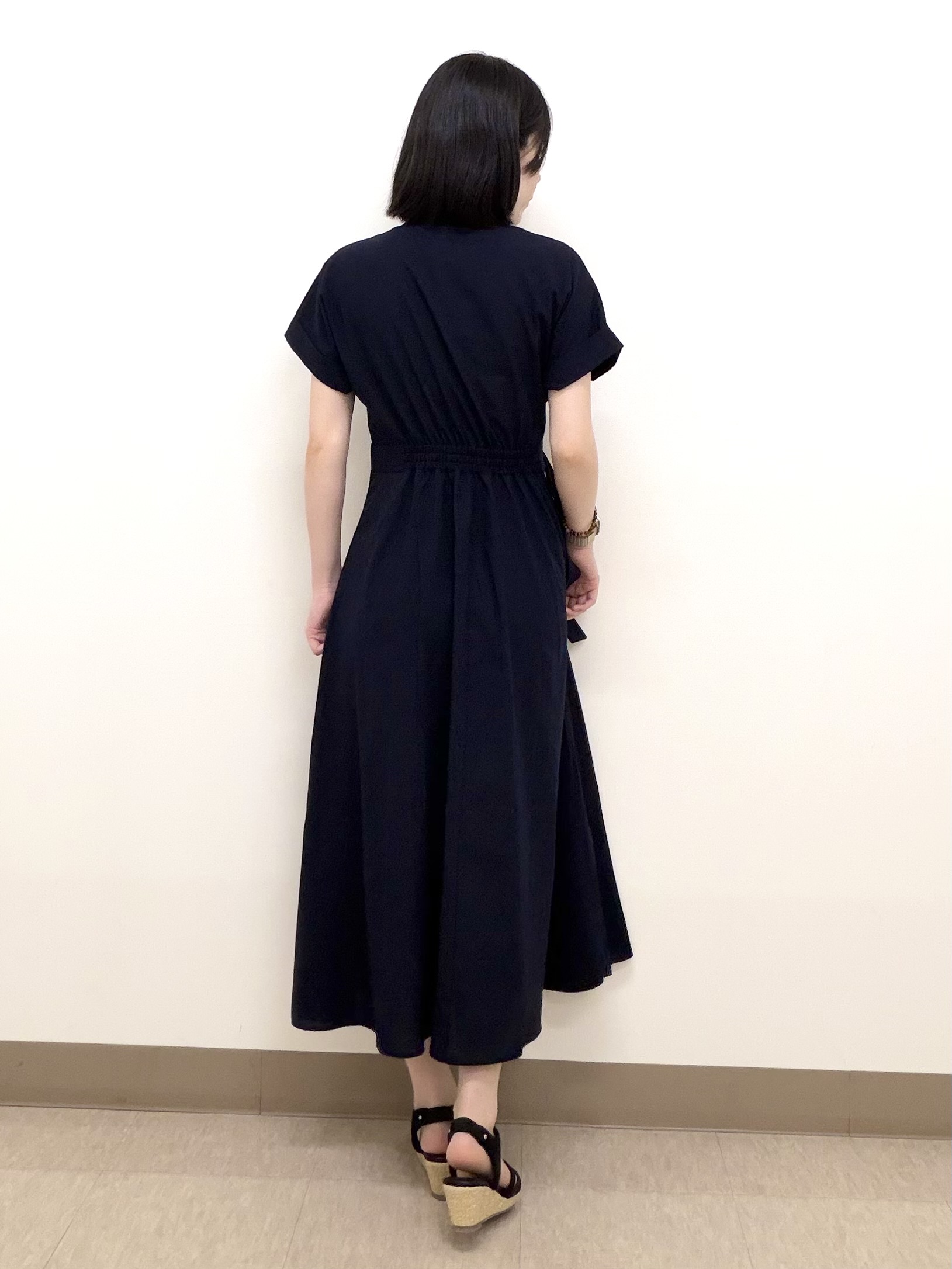 さあやさんの「grove｜【洗える】さらっと軽やか、カシュクール風サッカーワンピース」を使ったコーディネート