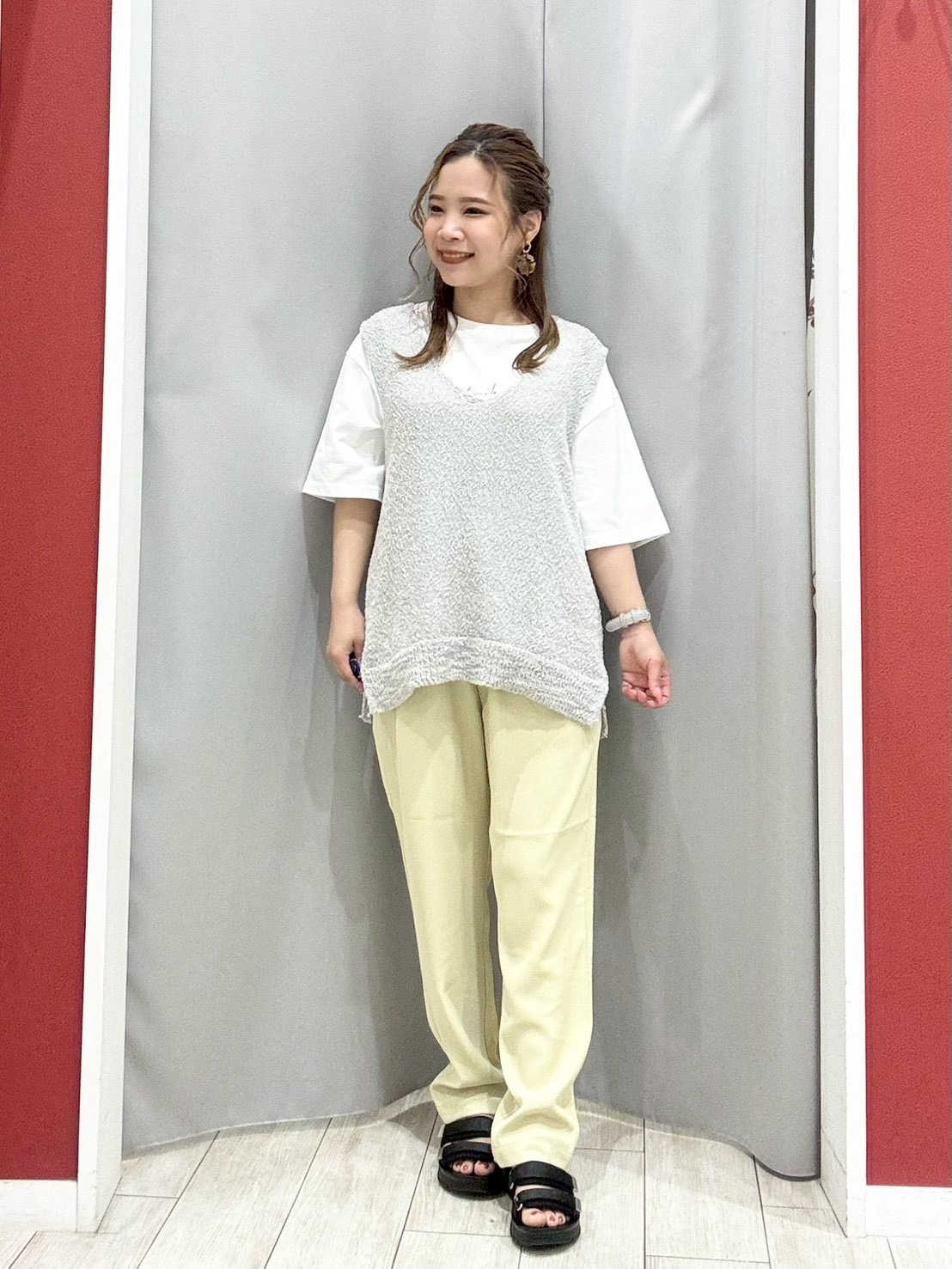 shioさんの「SHOO･LA･RUE｜【S-LL/洗濯機可/体型カバー】インせず着られる 異素材ブロッキング ドルマンＴシャツ」を使ったコーディネート