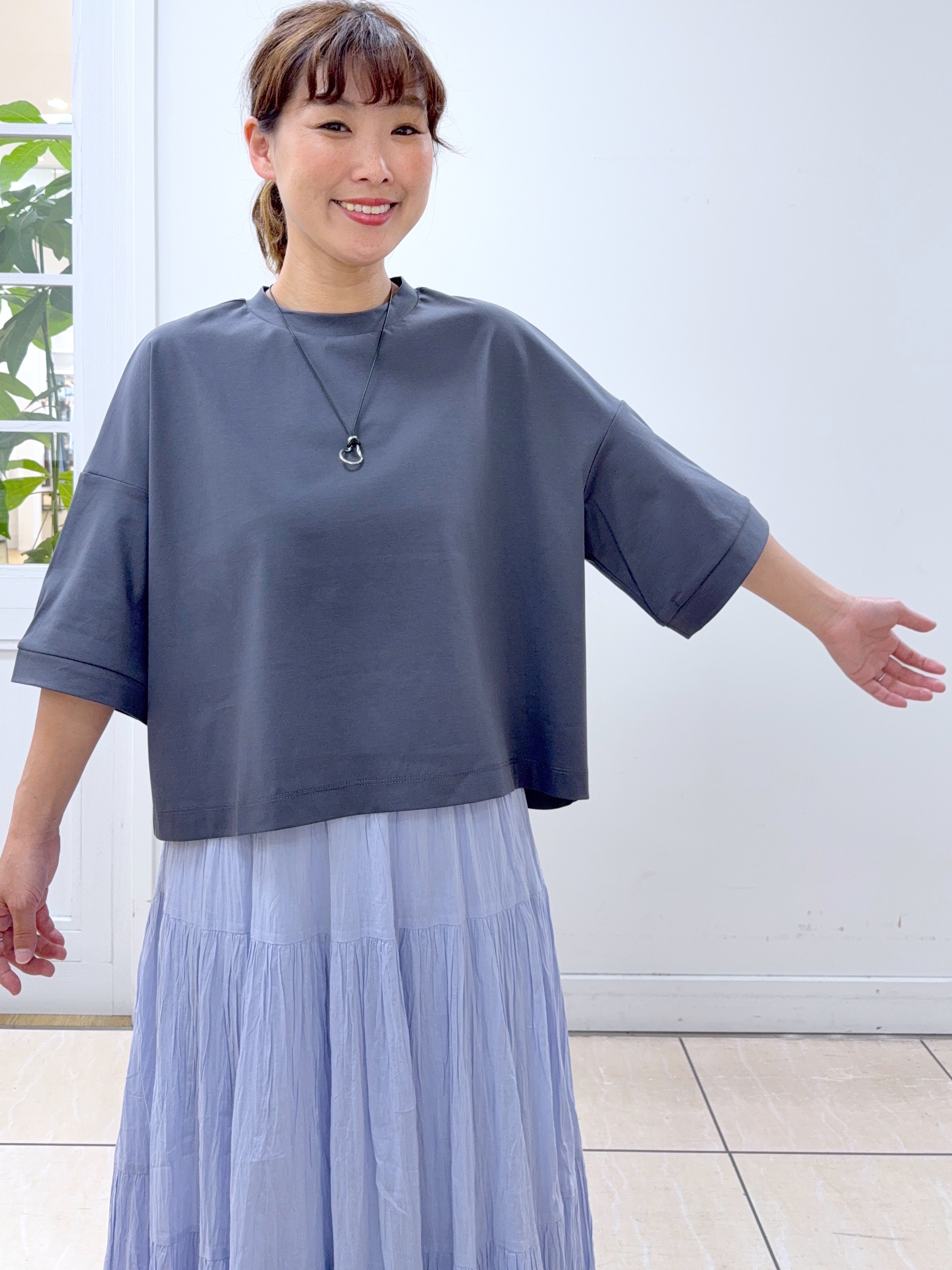 Osawaさんの「Dessin｜透かし編み ペーパーハット」を使ったコーディネート