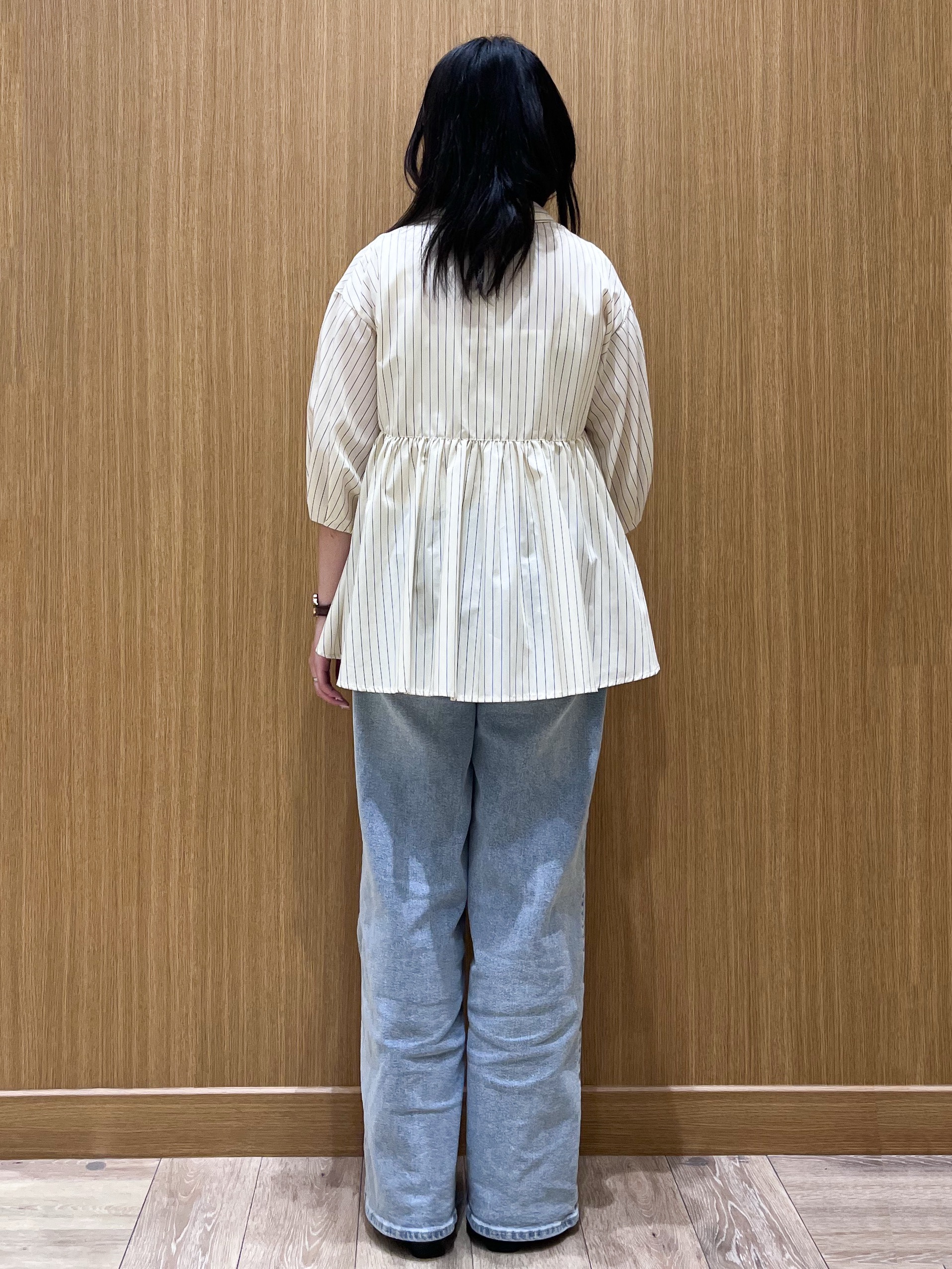 aさんの「OPAQUE.CLIP｜スキッパーペプラムブラウス【洗濯機OK】」を使ったコーディネート