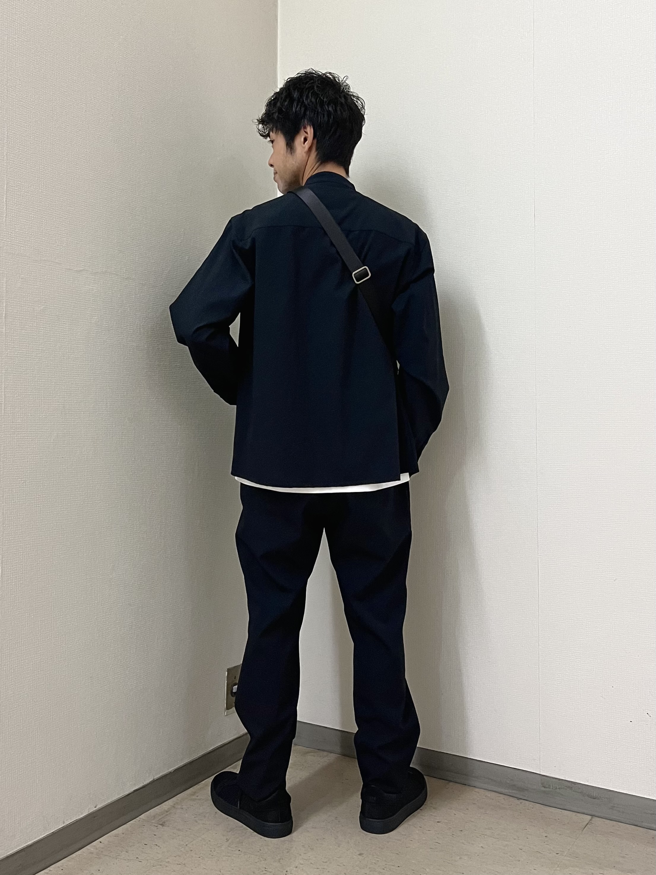 URAさんの「TAKEO KIKUCHI｜【撥水・洗える・シワになりにくい】 リランチェ（R） シャツ」を使ったコーディネート