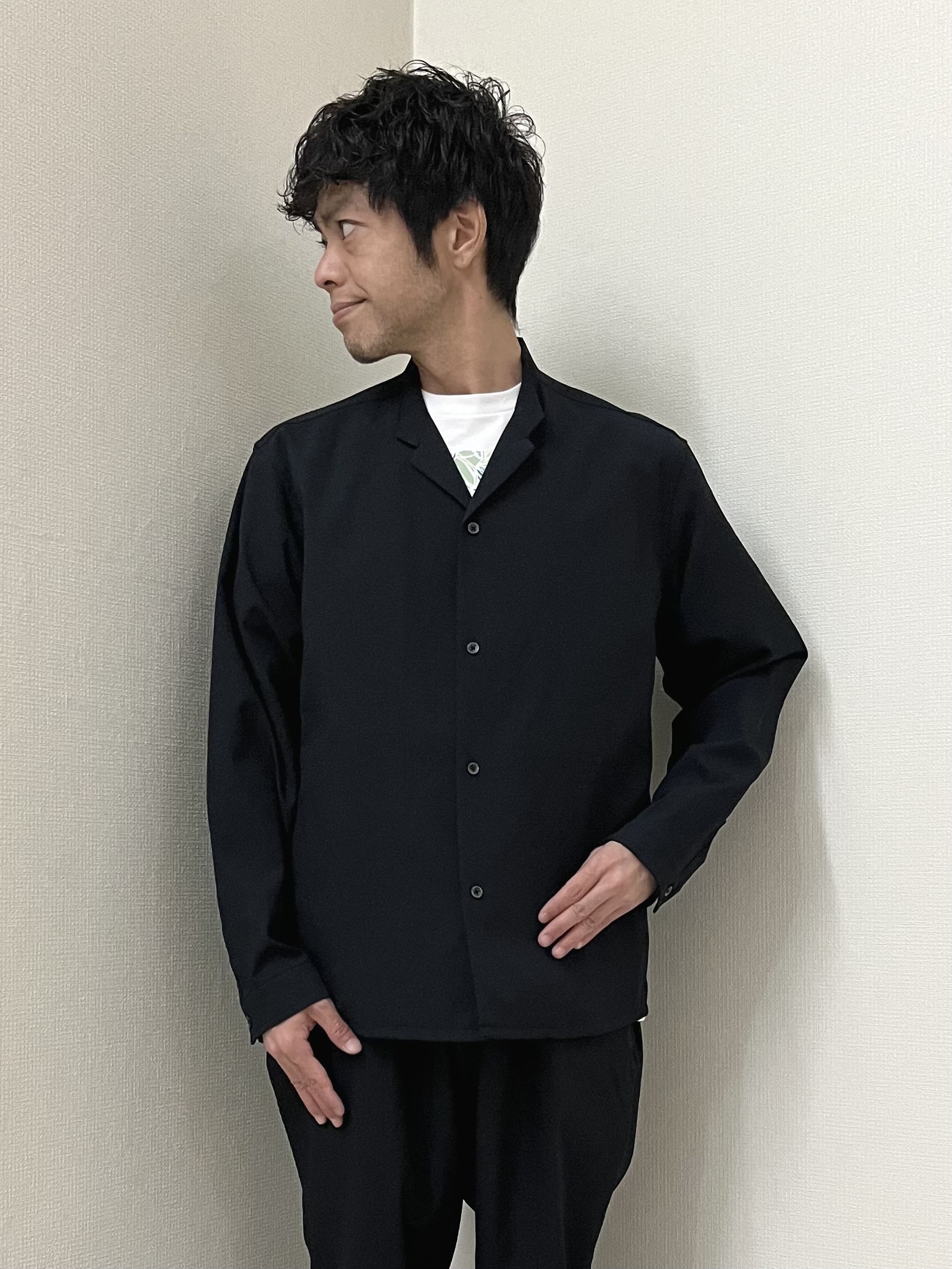 URAさんの「TAKEO KIKUCHI｜【撥水・洗える・シワになりにくい】 リランチェ（R） シャツ」を使ったコーディネート