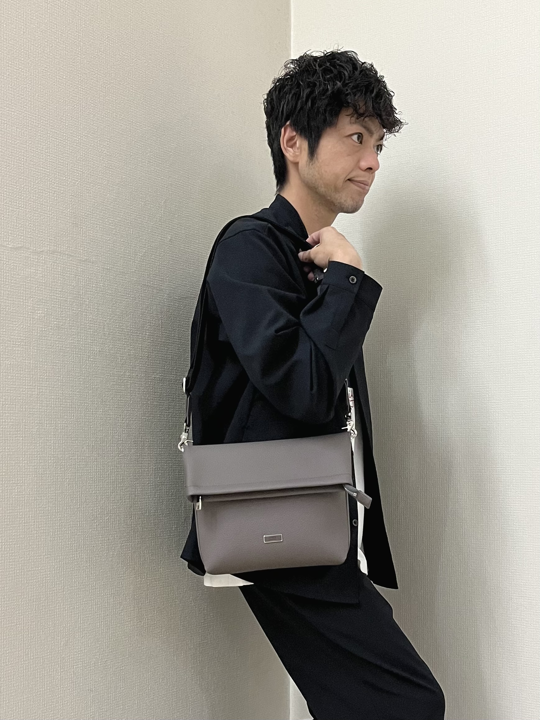 URAさんの「TAKEO KIKUCHI｜【撥水・洗える・シワになりにくい】 リランチェ（R） シャツ」を使ったコーディネート