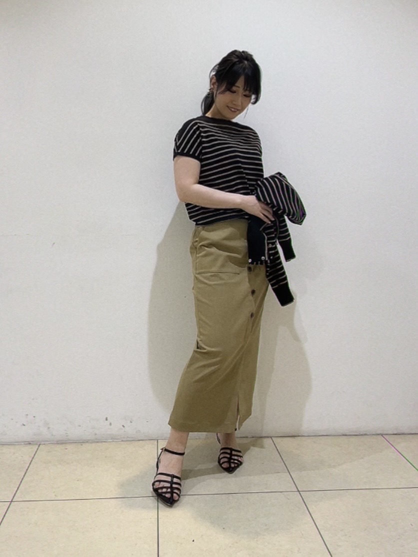 watanabeさんの「UNTITLED｜◆【9色展開/アンサンブル可】コットンクルーネックカーディガン」を使ったコーディネート