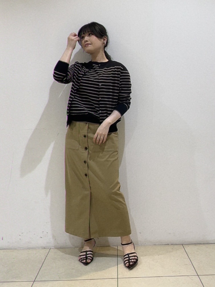 watanabeさんの「UNTITLED｜◆【9色展開/アンサンブル可】コットンクルーネックカーディガン」を使ったコーディネート