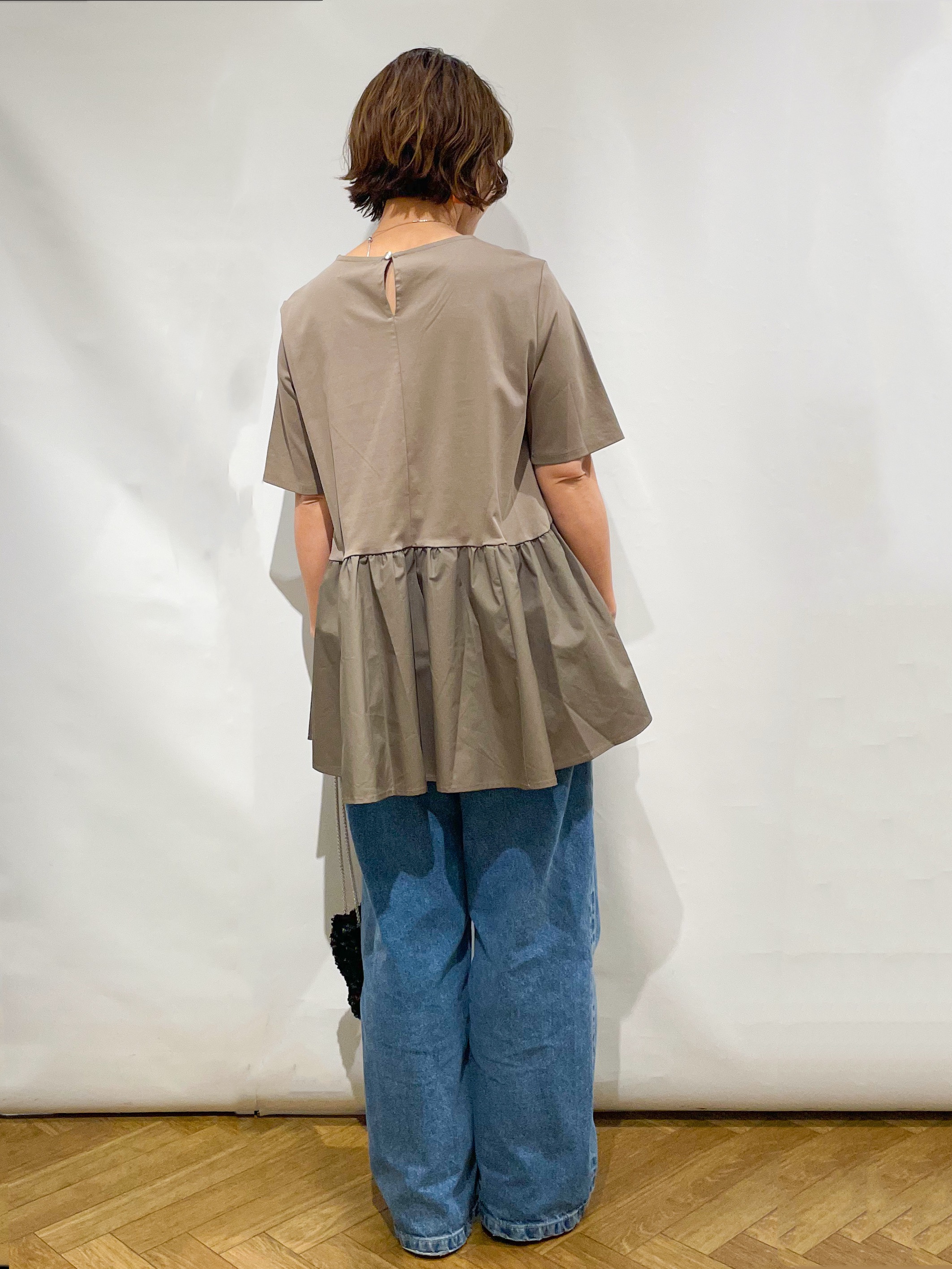 なかさんの「index｜ペプラムドッキングカットソー【洗濯機OK】」を使ったコーディネート