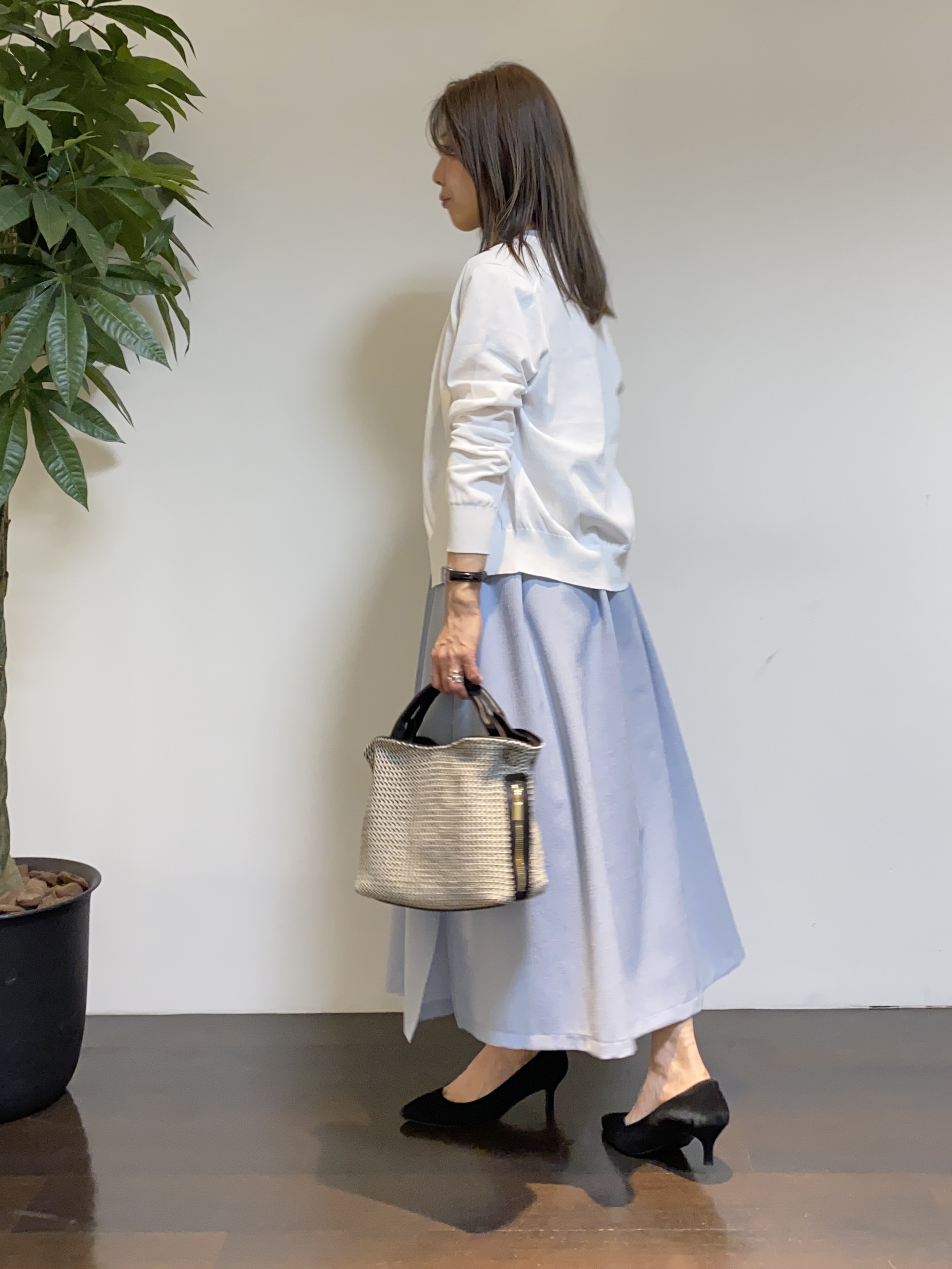 tomoさんの「UNTITLED｜◆【9色展開/アンサンブル可】コットンクルーネックカーディガン」を使ったコーディネート