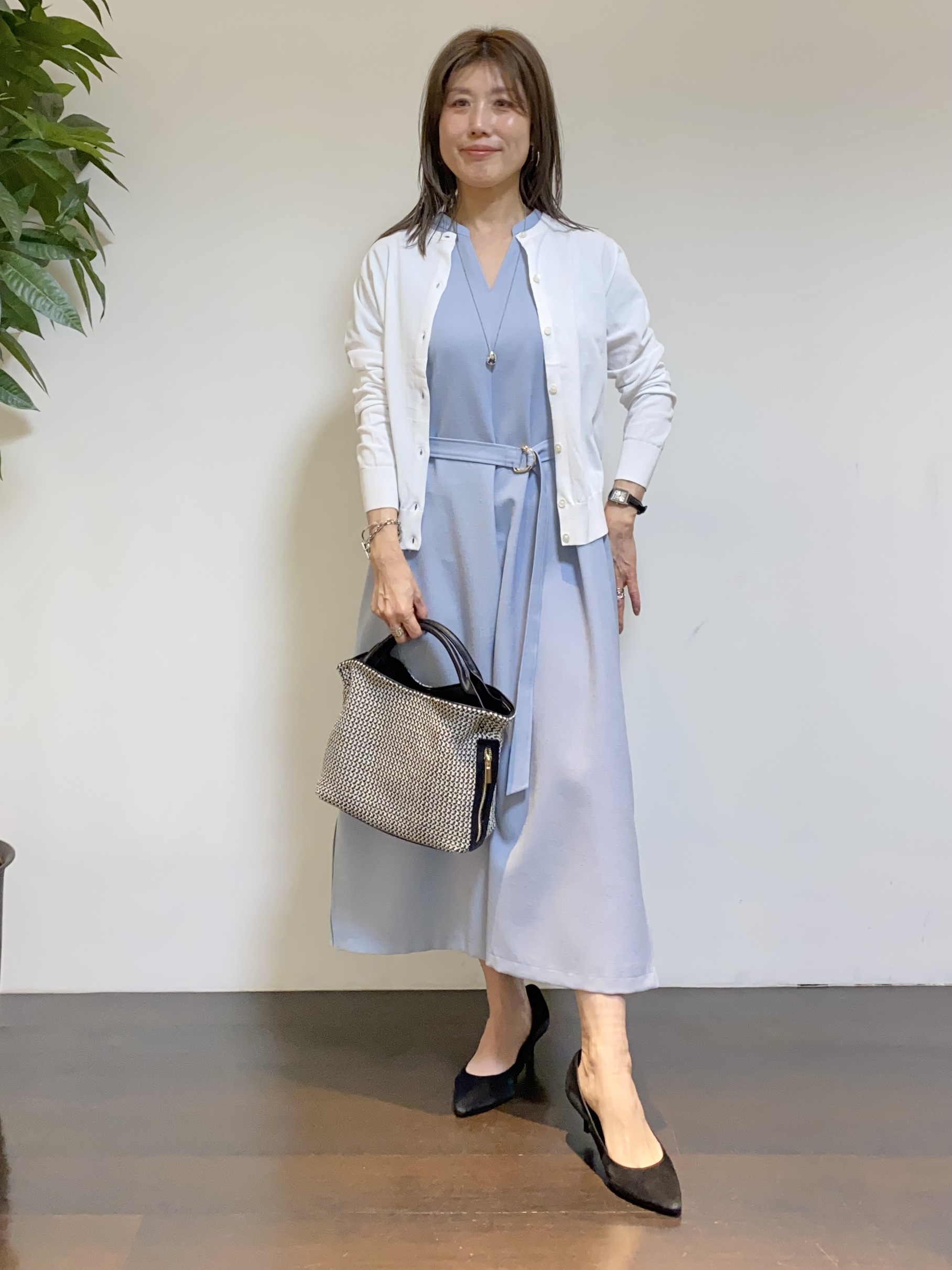 tomoさんの「UNTITLED｜◆【9色展開/アンサンブル可】コットンクルーネックカーディガン」を使ったコーディネート