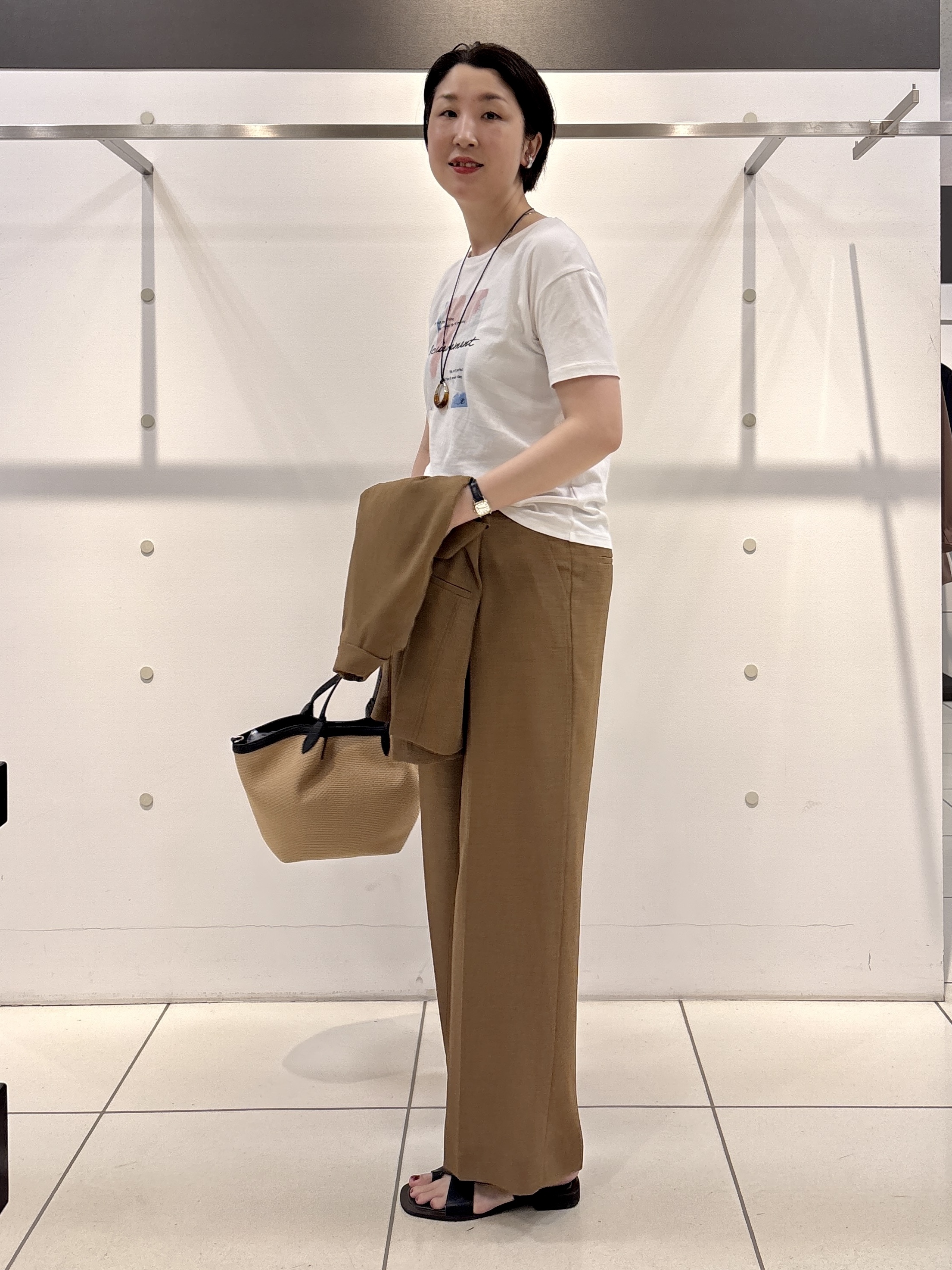 yuriさんの「INDIVI｜【洗える／メッシュ素材／SETUP可能】半袖シアージャケット」を使ったコーディネート