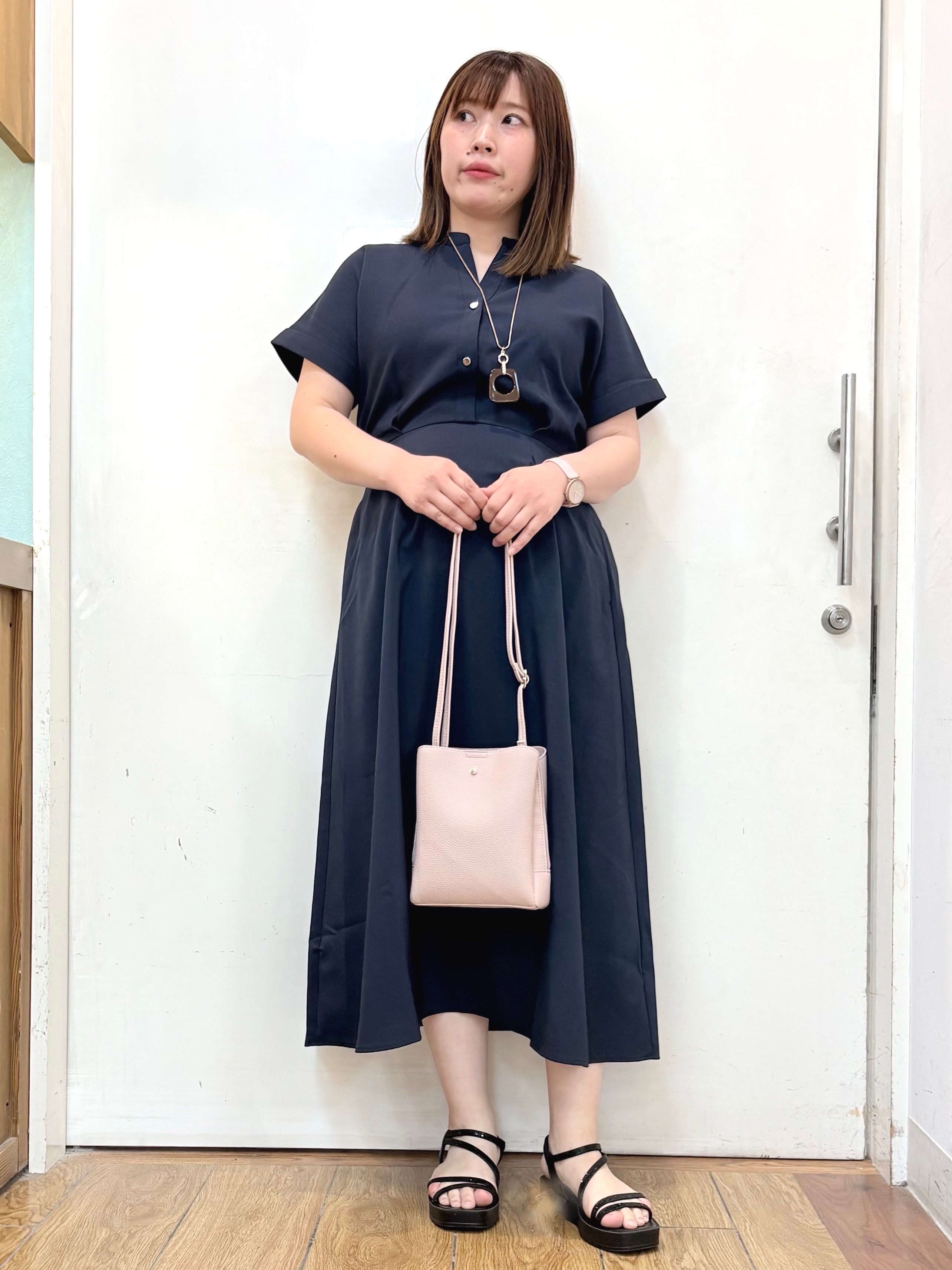 だいわさんの「SHOO･LA･RUE｜足元から華やぐ きらきらチューブサンダル」を使ったコーディネート