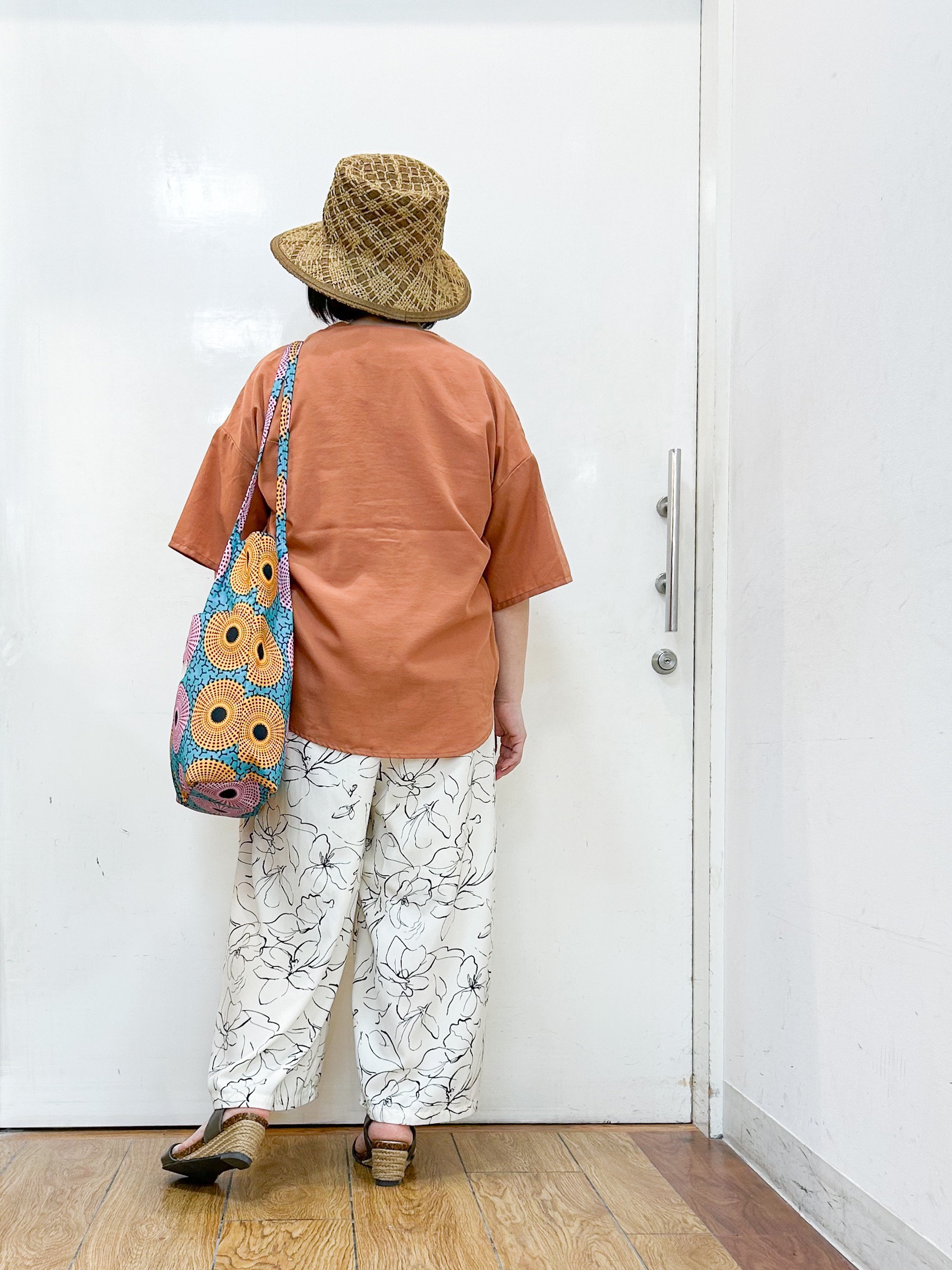 haruさんの「SHOO･LA･RUE｜【洗濯機可/S-LL】大人の抜け感 ゆるっと5分袖シャツ」を使ったコーディネート