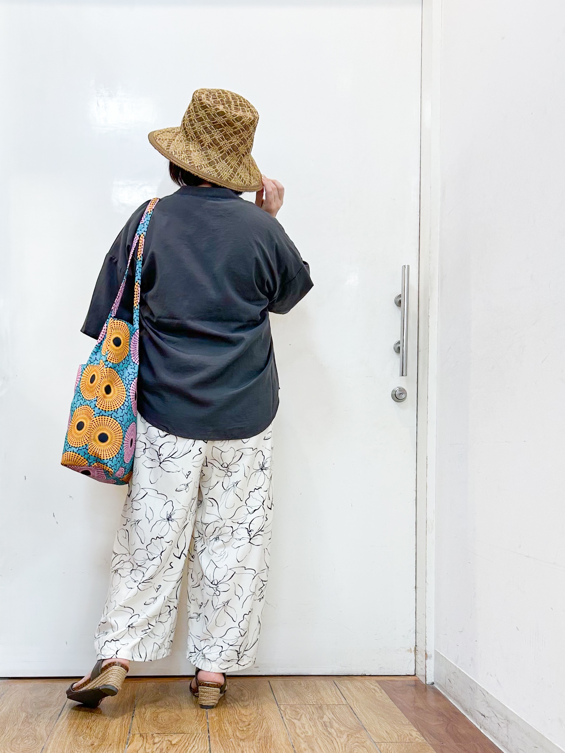 haruさんの「SHOO･LA･RUE｜【洗濯機可/S-LL】大人の抜け感 ゆるっと5分袖シャツ」を使ったコーディネート