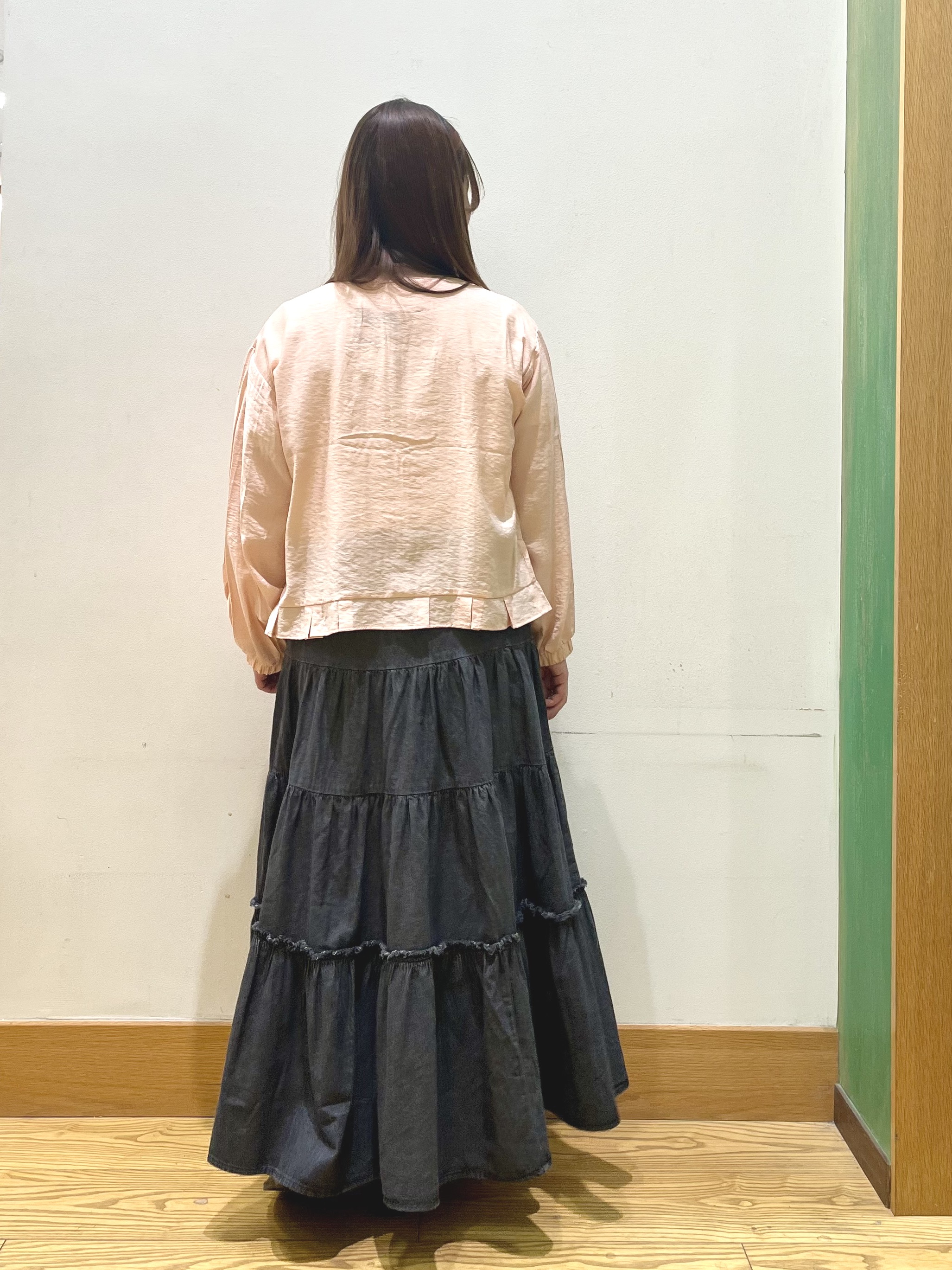 ゆっきーさんの「SHOO･LA･RUE｜【洗濯機可/UV/S-LL】程よい透け感 ノーカラーシアーブルゾン」を使ったコーディネート