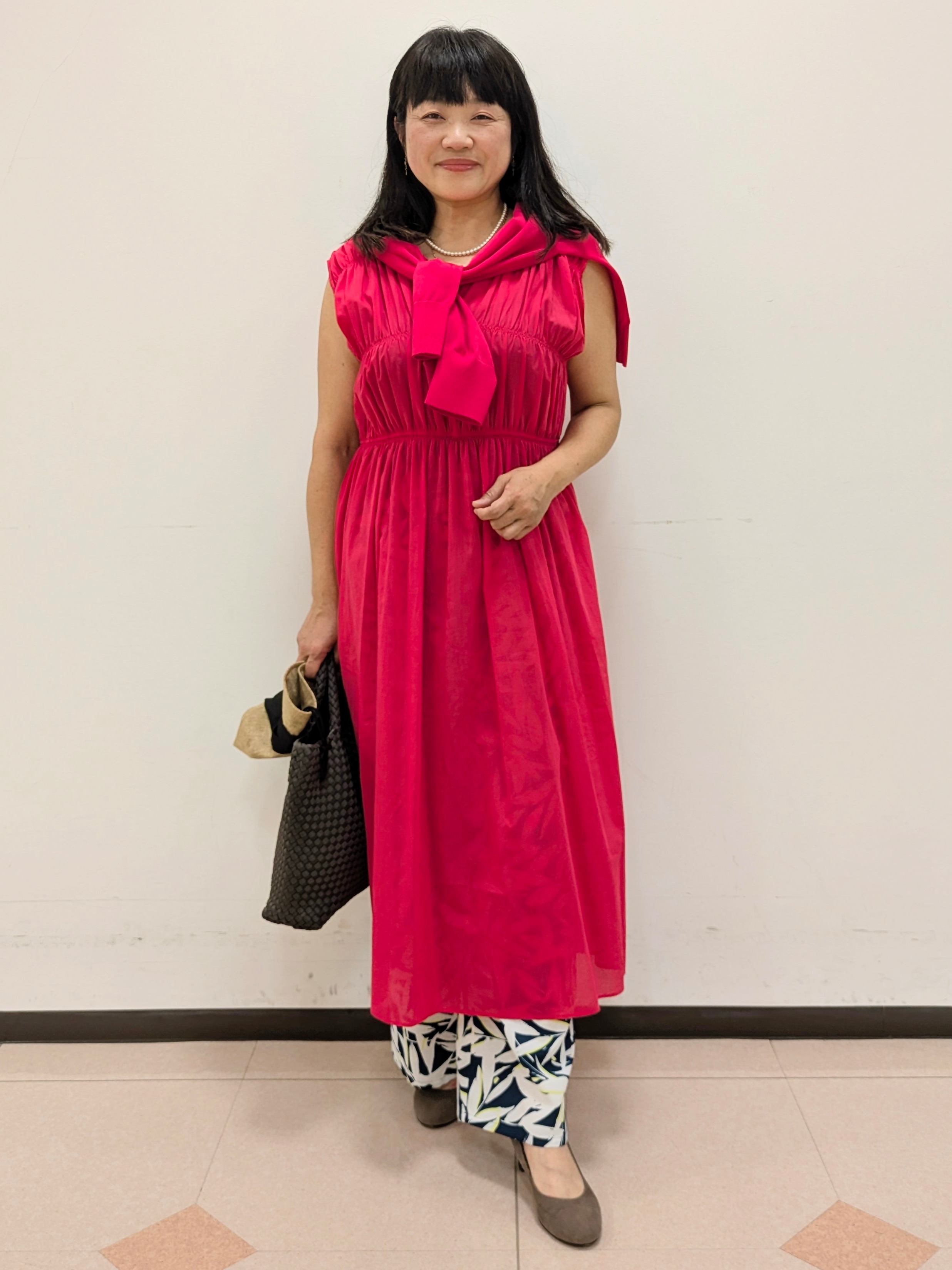 ともさんの「UNTITLED｜【アンサンブル可/日除け・冷房対策】シアーレーヨンZIPカーディガン」を使ったコーディネート