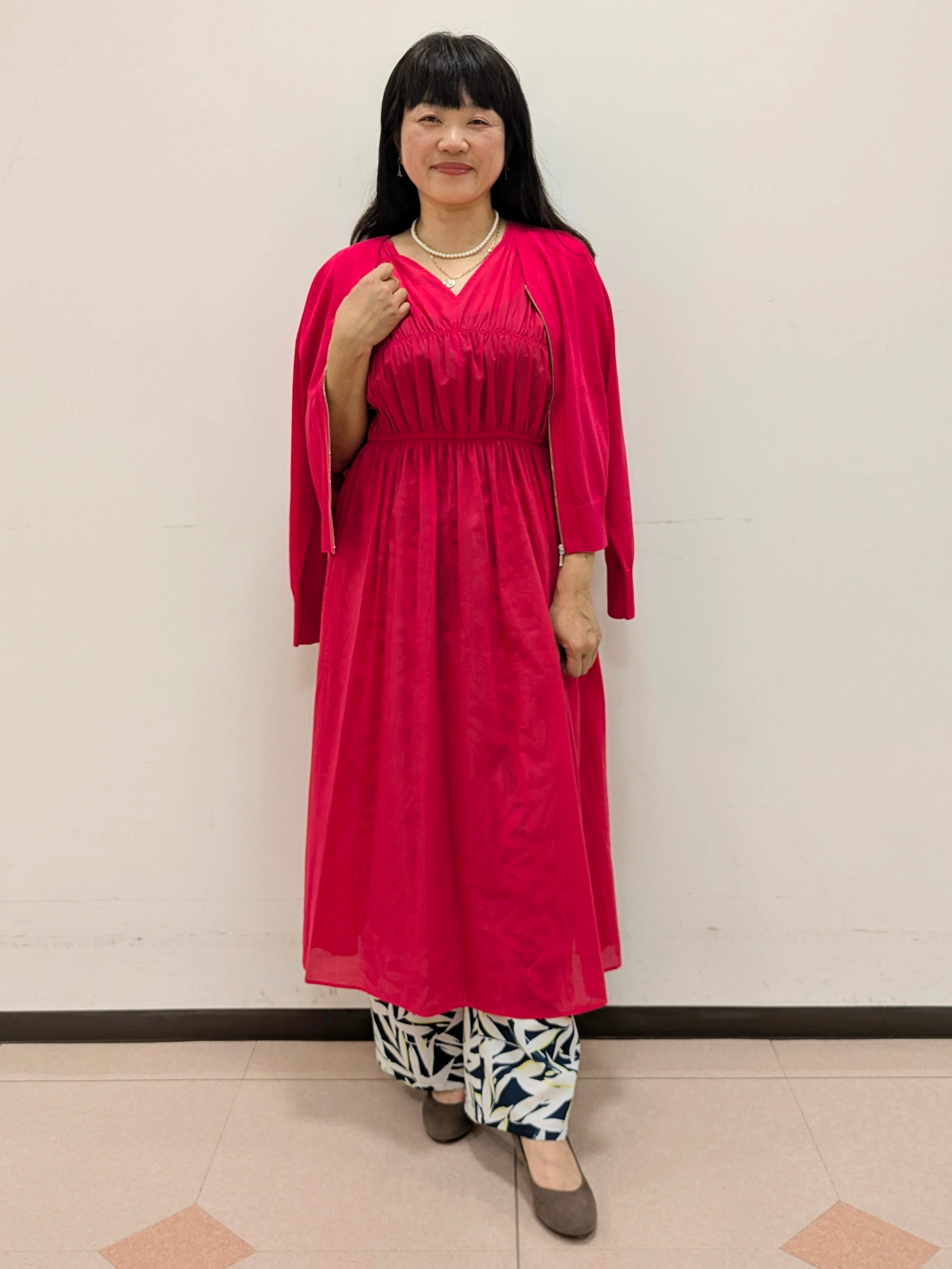 ともさんの「UNTITLED｜【アンサンブル可/日除け・冷房対策】シアーレーヨンZIPカーディガン」を使ったコーディネート