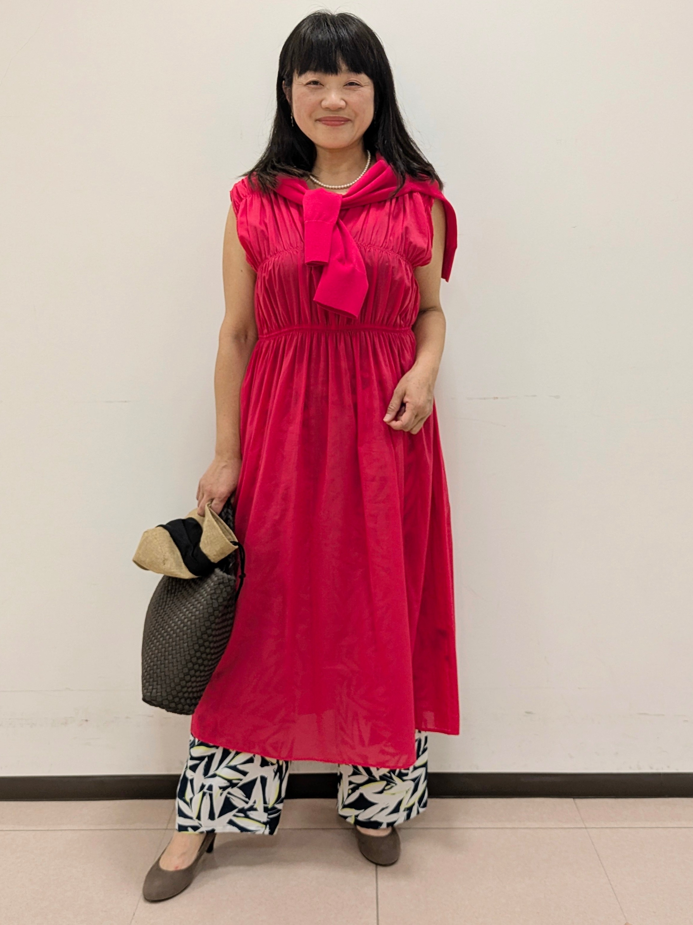 ともさんの「UNTITLED｜【アンサンブル可/日除け・冷房対策】シアーレーヨンZIPカーディガン」を使ったコーディネート