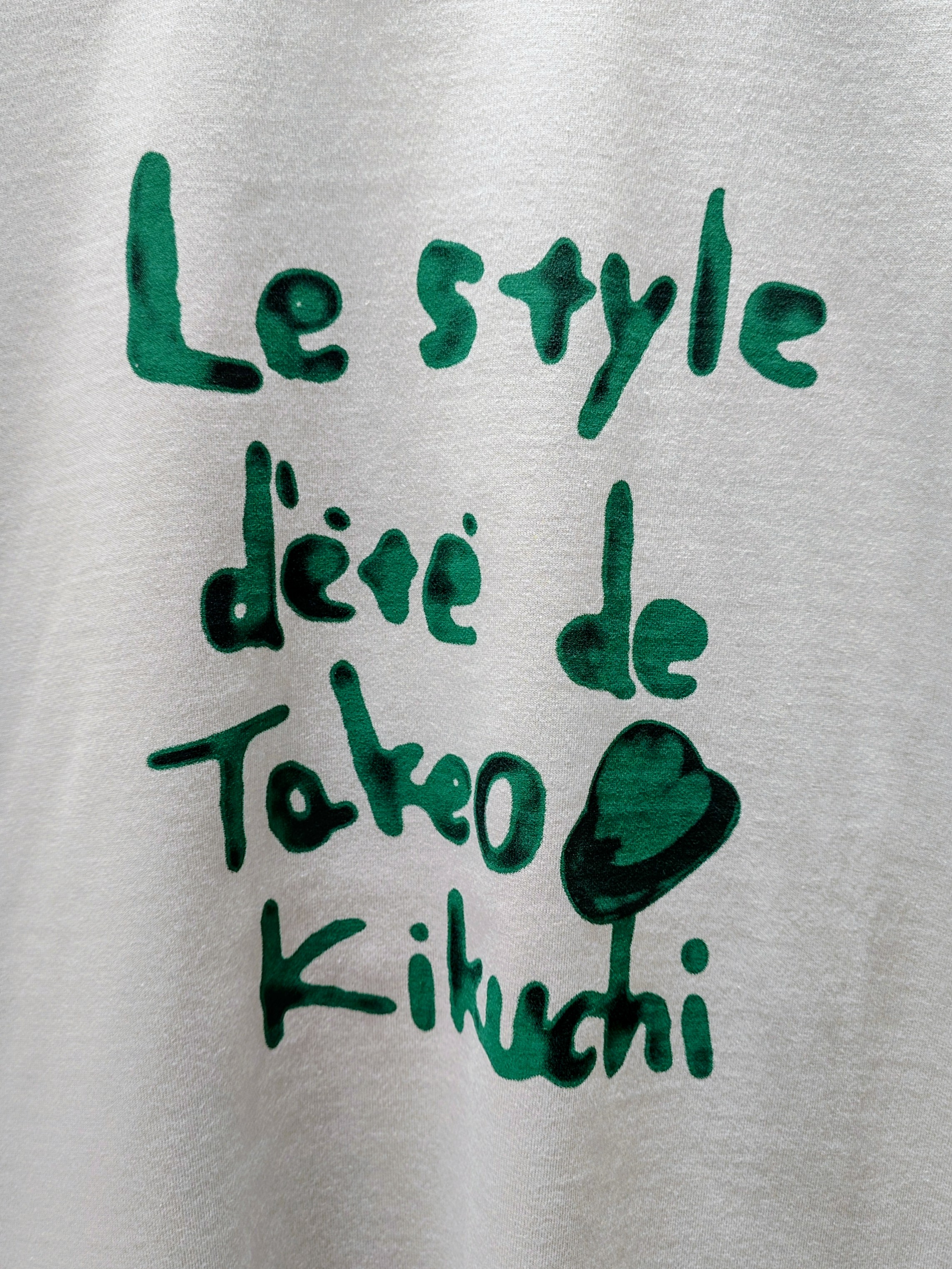 かしげるさんの「TAKEO KIKUCHI｜水彩ペイント アートロゴTシャツ」を使ったコーディネート