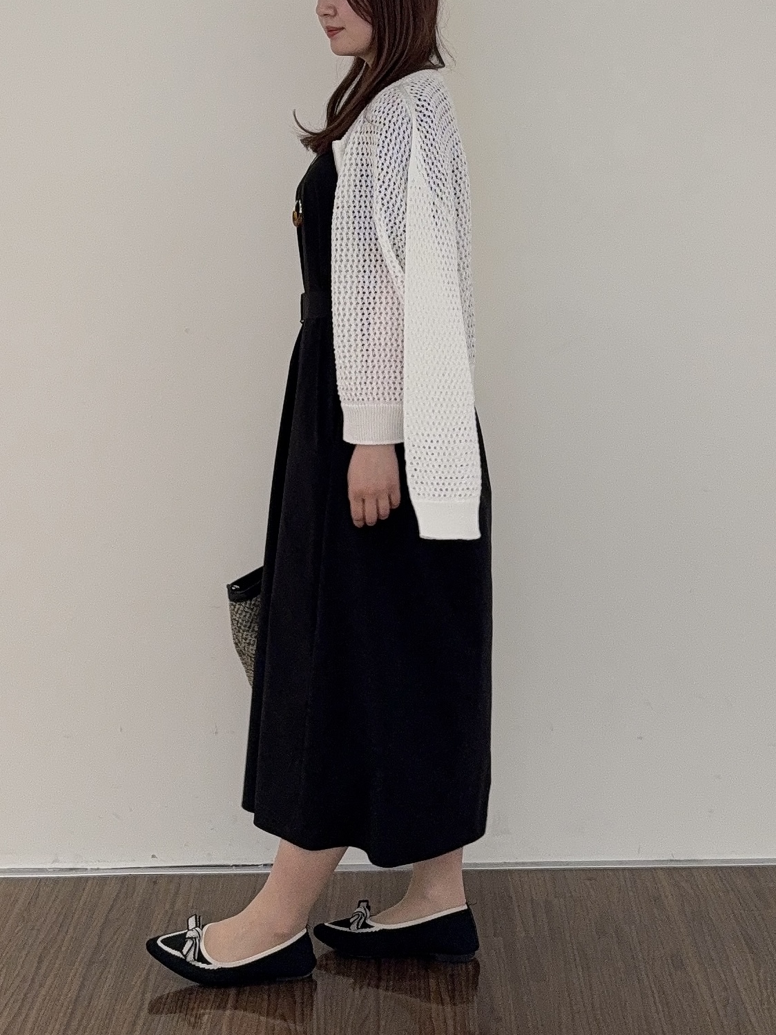 いくみさんの「INDIVI｜【撥水／UVケア／SETUP可能】軽量ベルト付きAラインワンピース」を使ったコーディネート