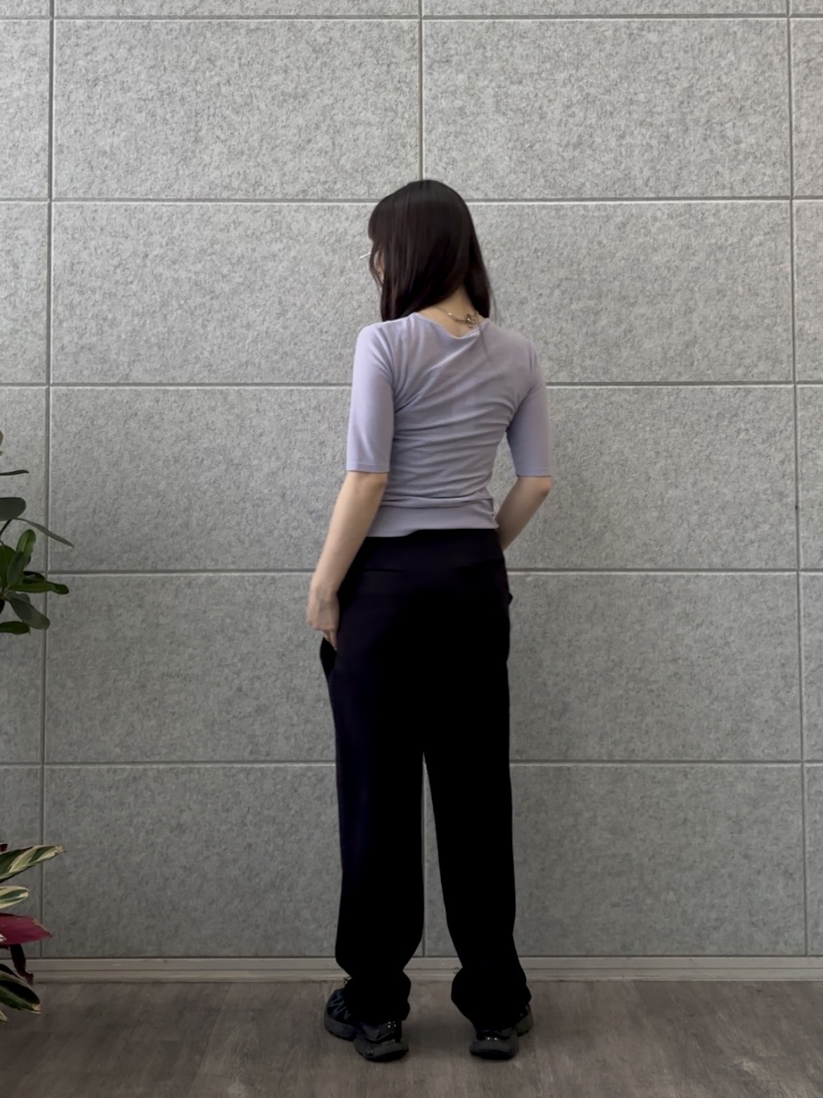 ibukiさんの「INDIVI｜ツイストガーゼカットソー」を使ったコーディネート