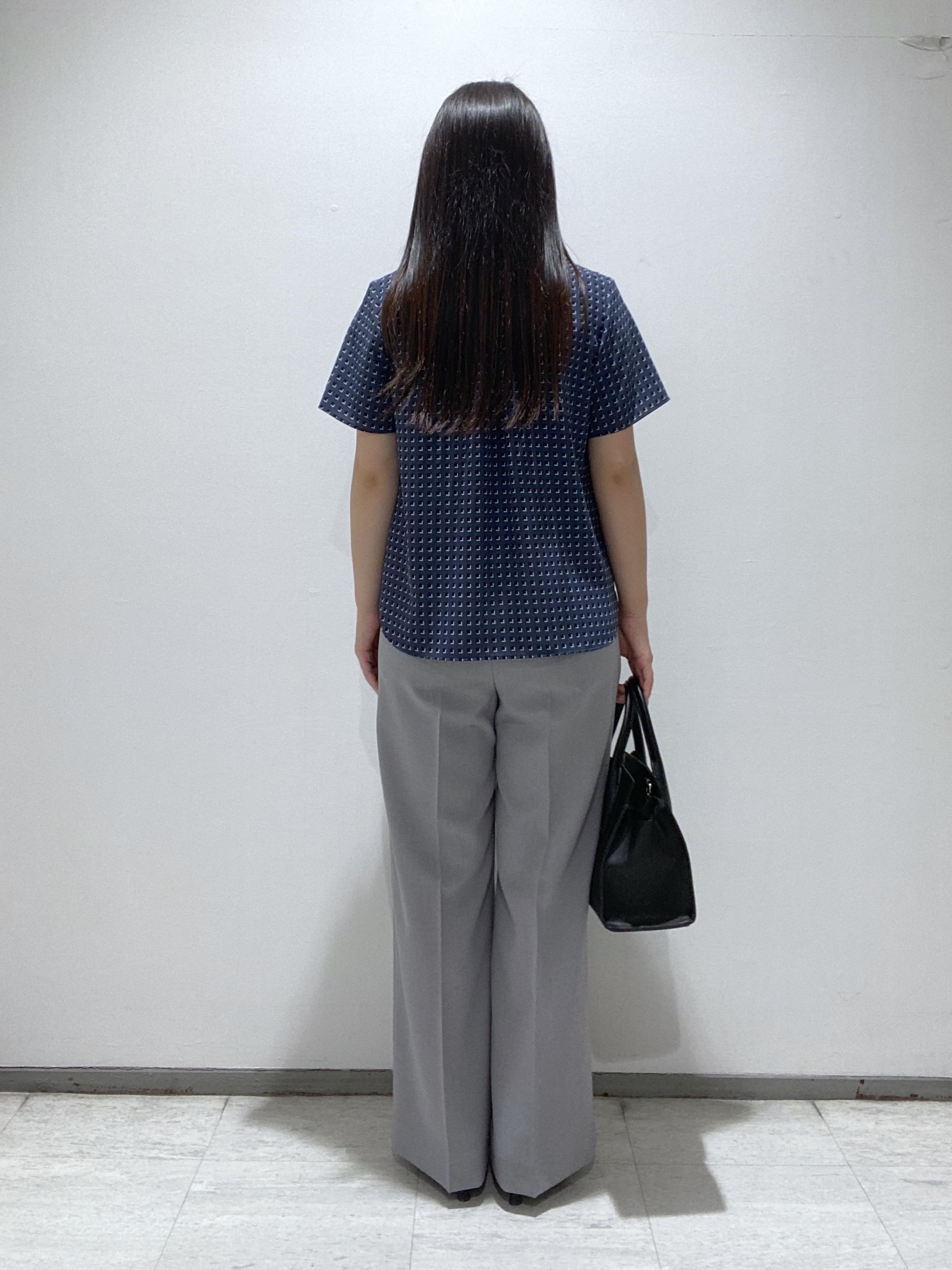 meiさんの「INDIVI｜【洗える／UVケア／SETUP可能】ウール調ワイドパンツ」を使ったコーディネート
