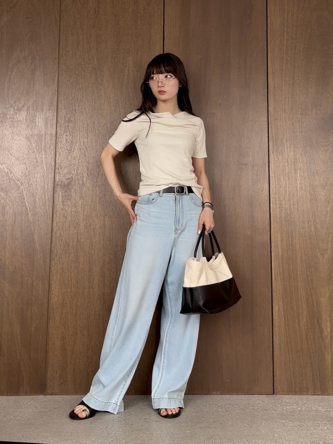 ibukiさんの「INDIVI｜ハイライズワイドデニム【再入荷／マシンウォッシャブル】」を使ったコーディネート