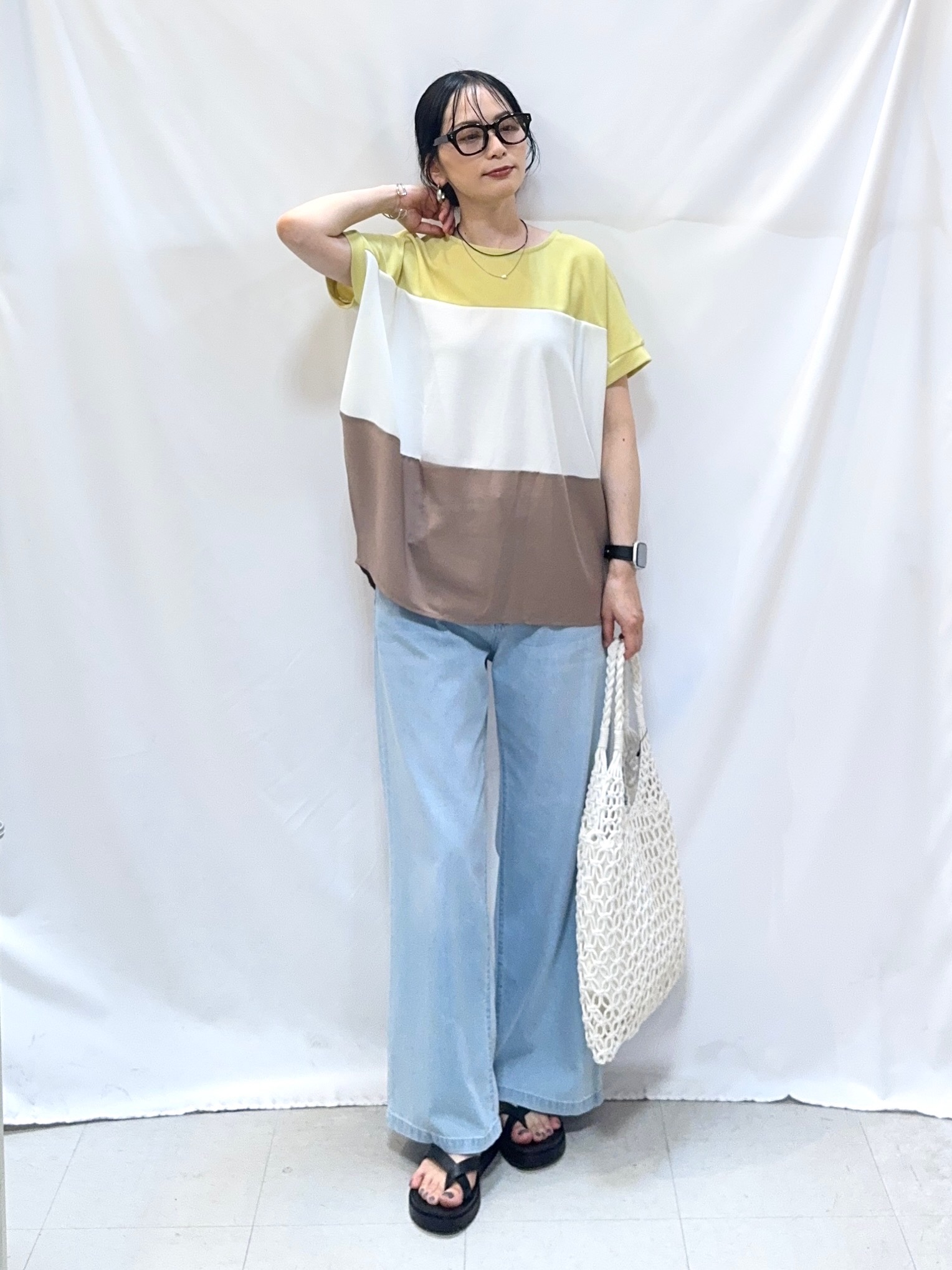 𝐇𝐢𝐫𝐨𝐦𝐢さんの「SHOO･LA･RUE｜【S-LL/洗濯機可/体型カバー】インせず着られる 異素材ブロッキング ドルマンＴシャツ」を使ったコーディネート