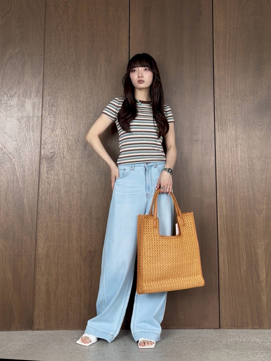 ibukiさんの「INDIVI｜ハイライズワイドデニム【再入荷／マシンウォッシャブル】」を使ったコーディネート