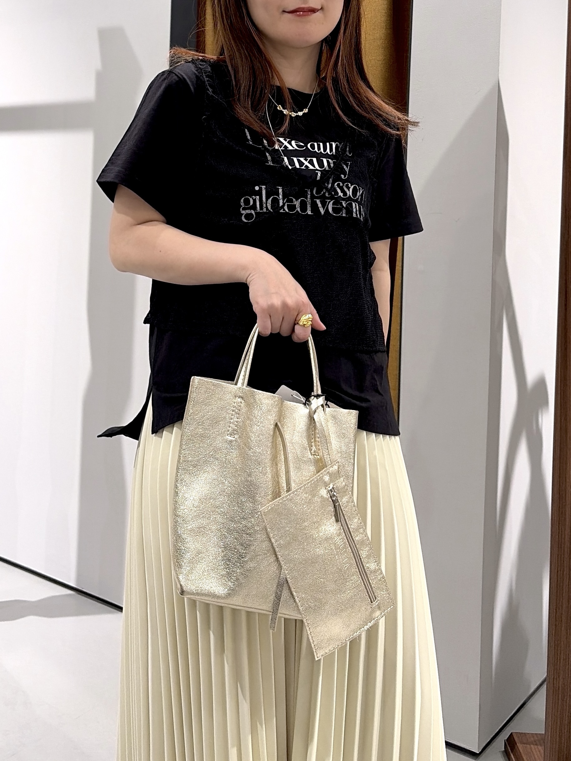 よねさんの「INDIVI｜レースビスチェ」を使ったコーディネート