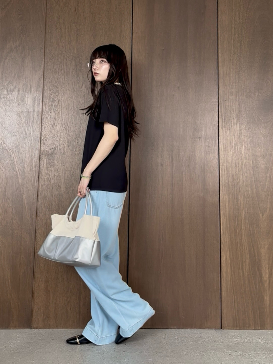 ibukiさんの「INDIVI｜ナンバリングTシャツ」を使ったコーディネート