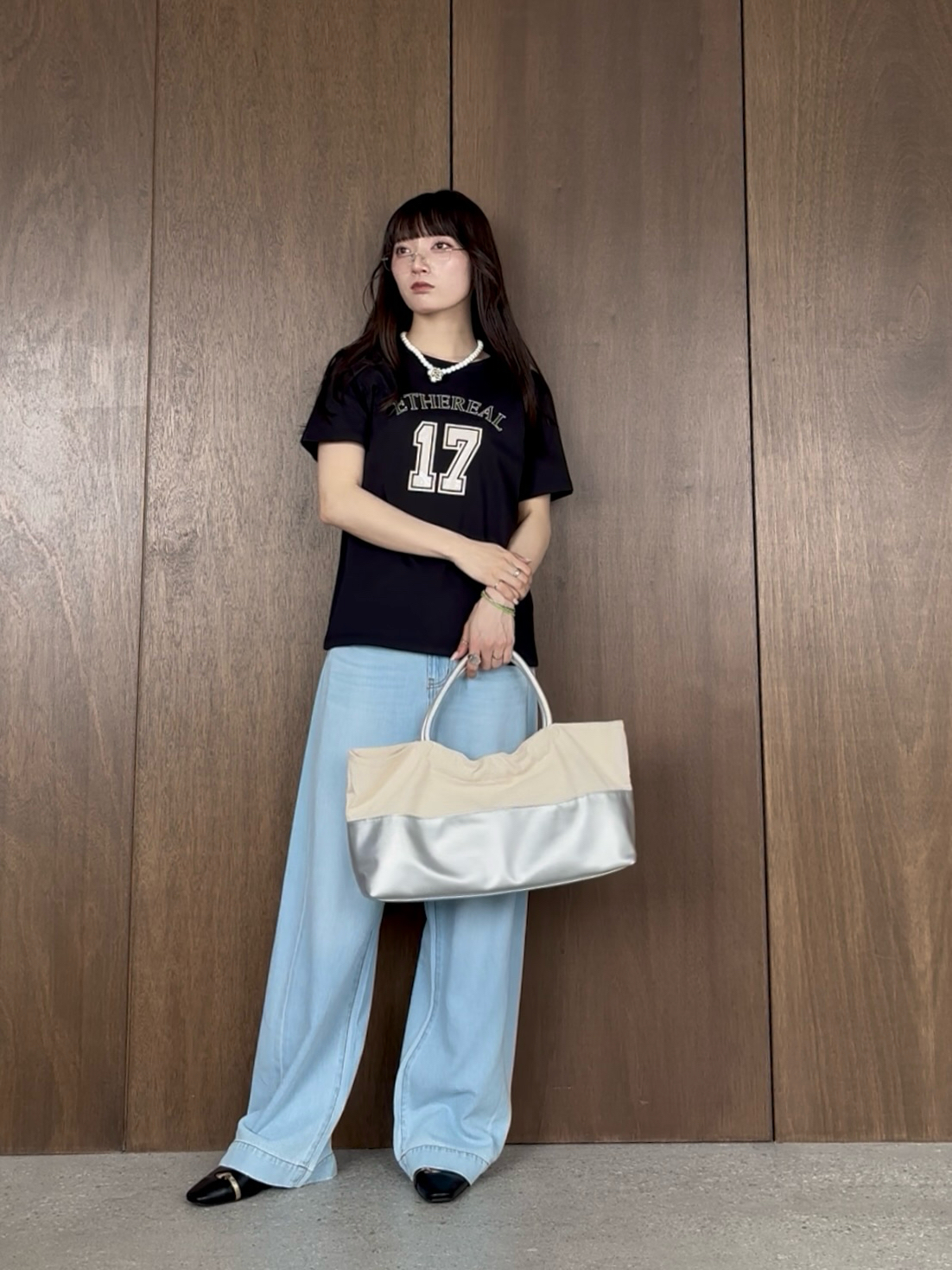 ibukiさんの「INDIVI｜ナンバリングTシャツ」を使ったコーディネート