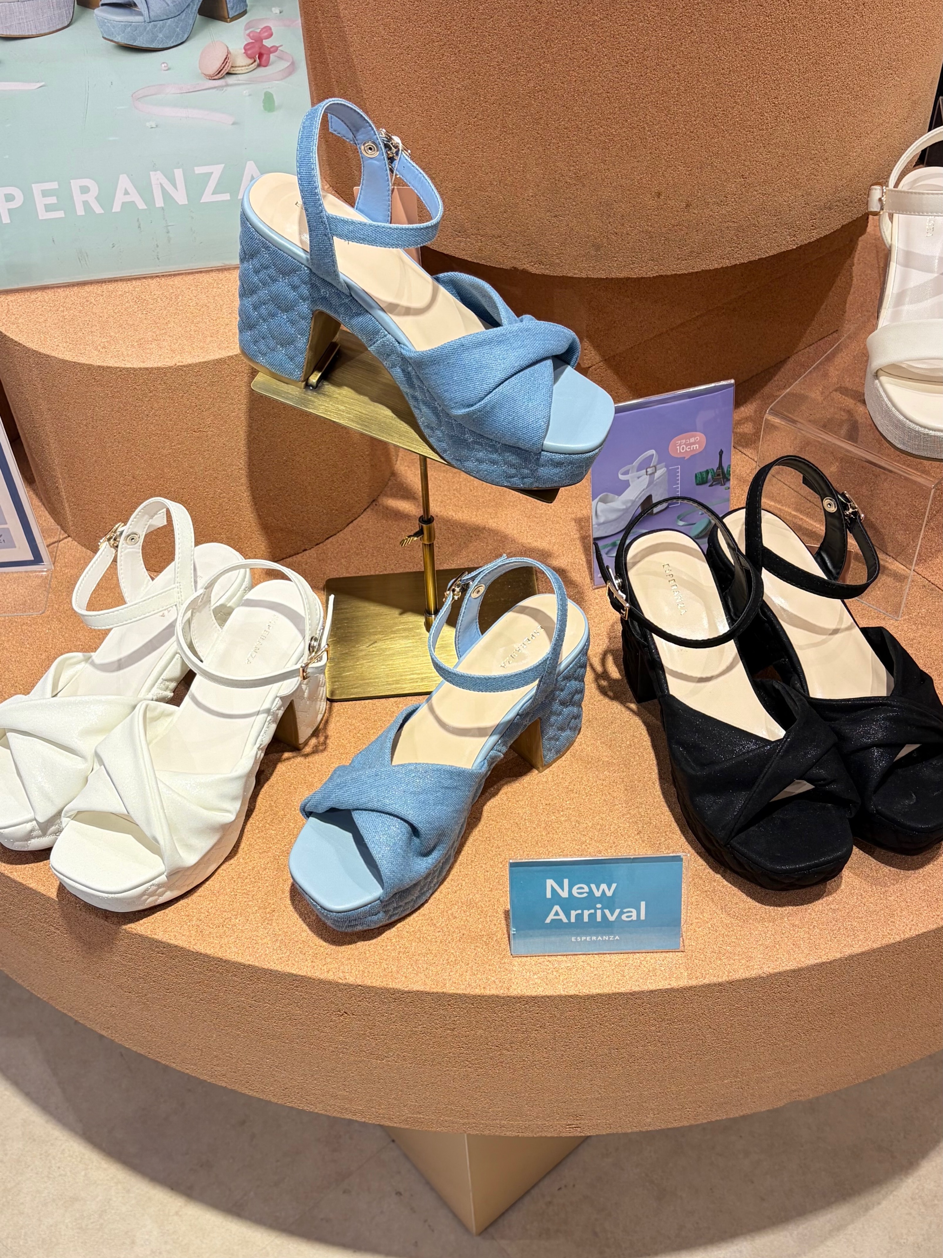 せらら⭐️さんの「ESPERANZA｜【ナチュ盛り/約10cm】ナチュ盛りツイストサンダル」を使ったコーディネート