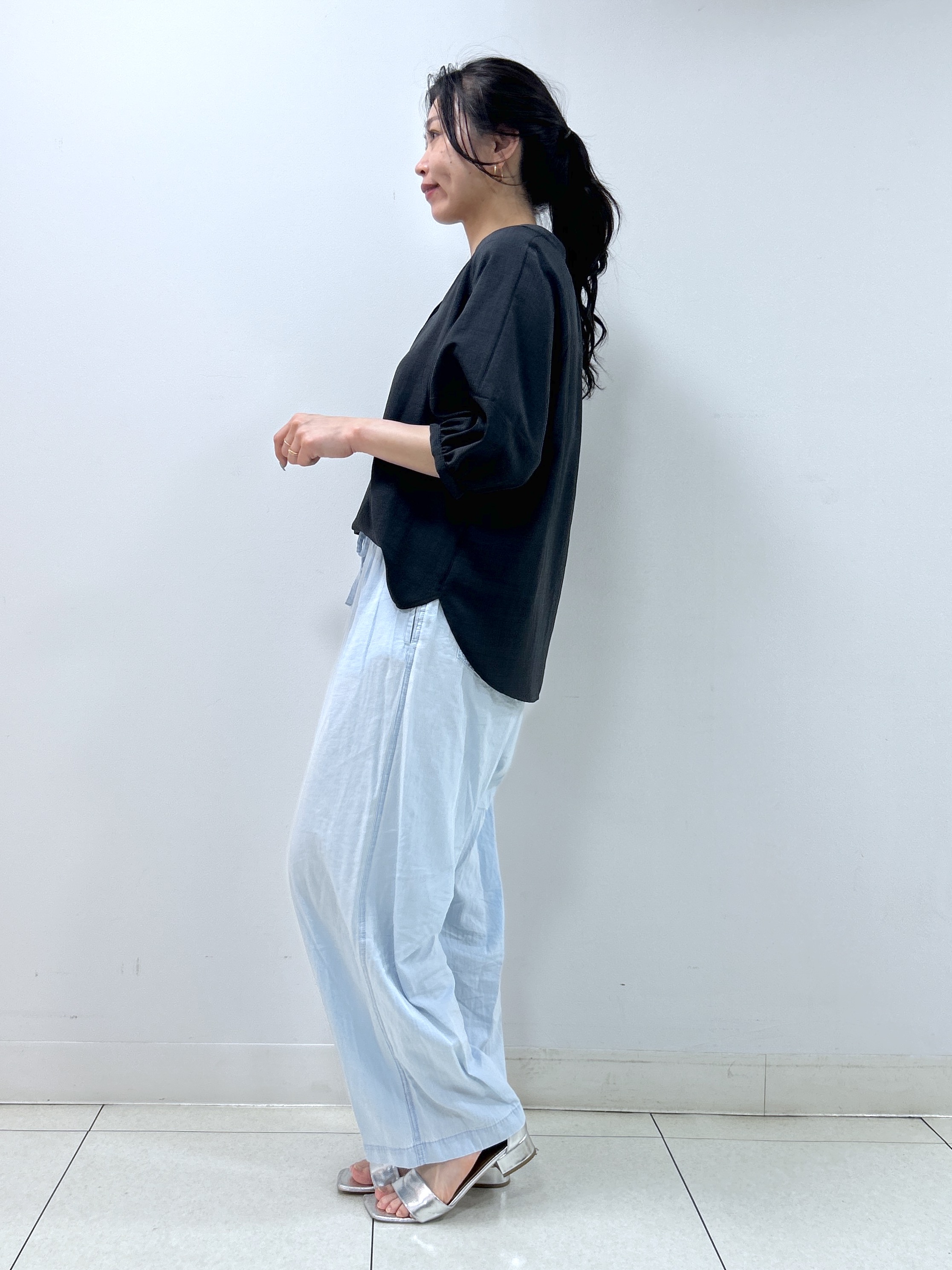 Kaiさんの「Dessin｜【洗える】スキッパーライトブラウス」を使ったコーディネート