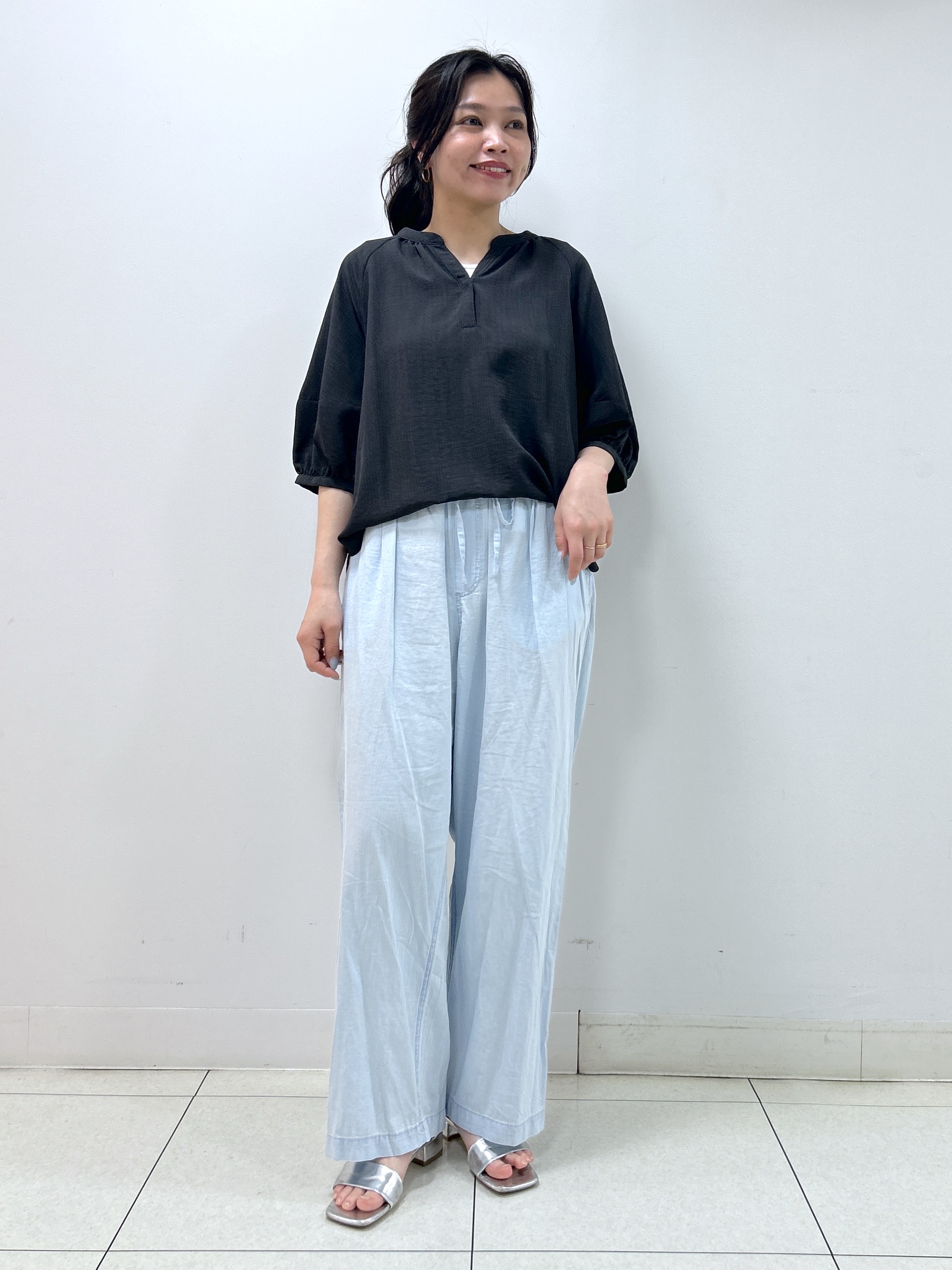 Kaiさんの「Dessin｜【洗える】スキッパーライトブラウス」を使ったコーディネート