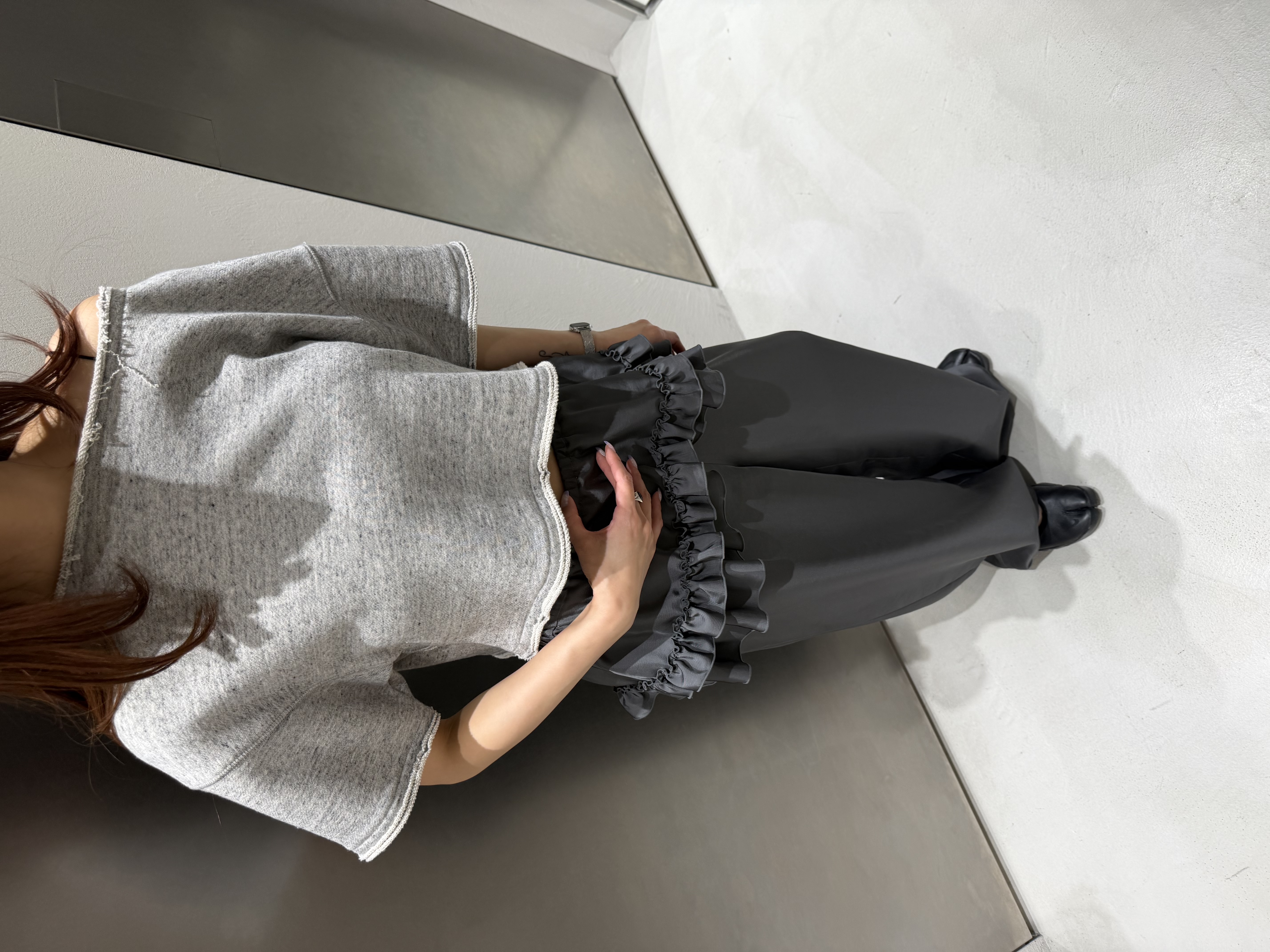 kanamiさんの「CODE A｜back open half－sleeve sweat」を使ったコーディネート