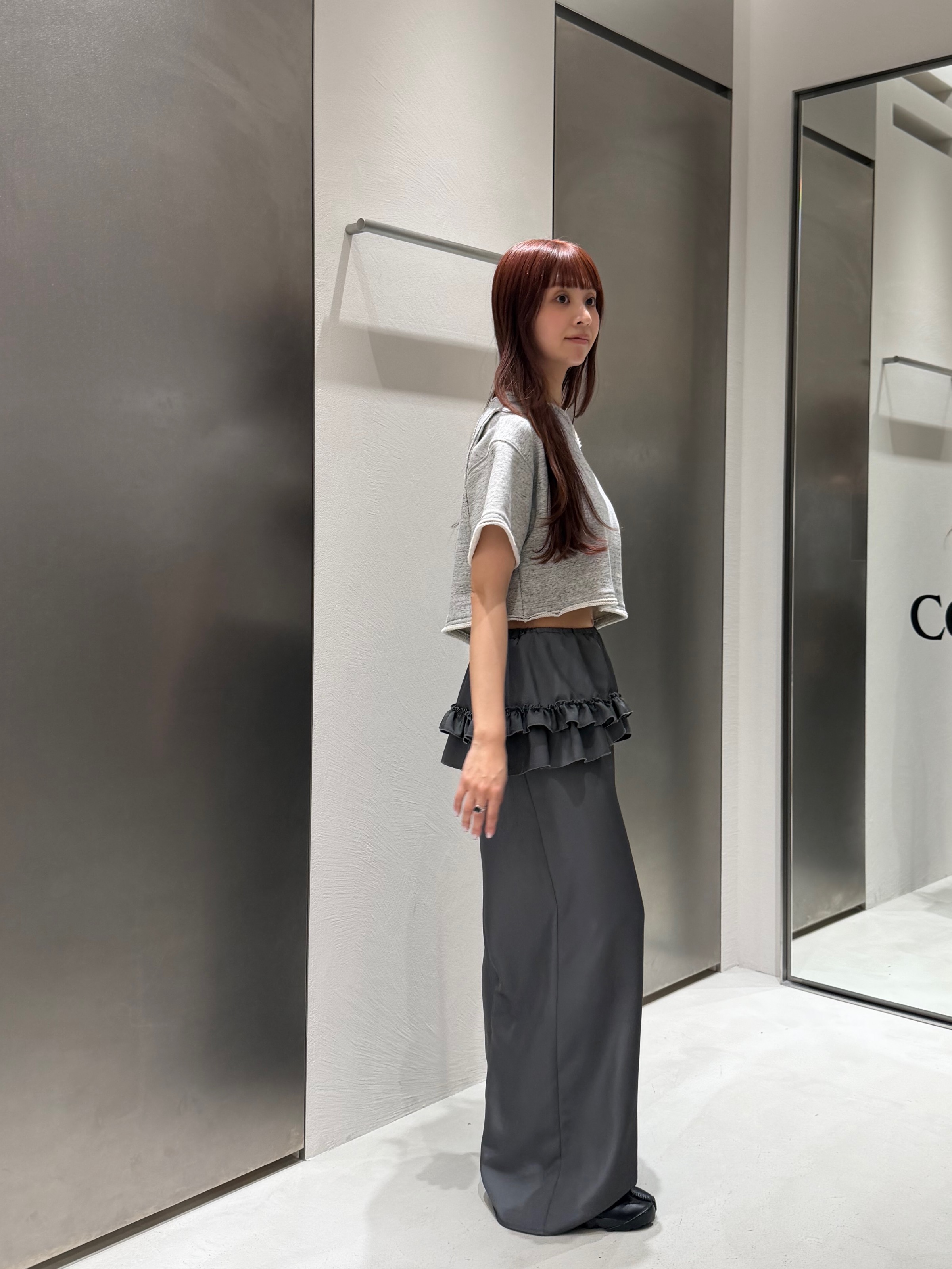 kanamiさんの「CODE A｜back open half－sleeve sweat」を使ったコーディネート