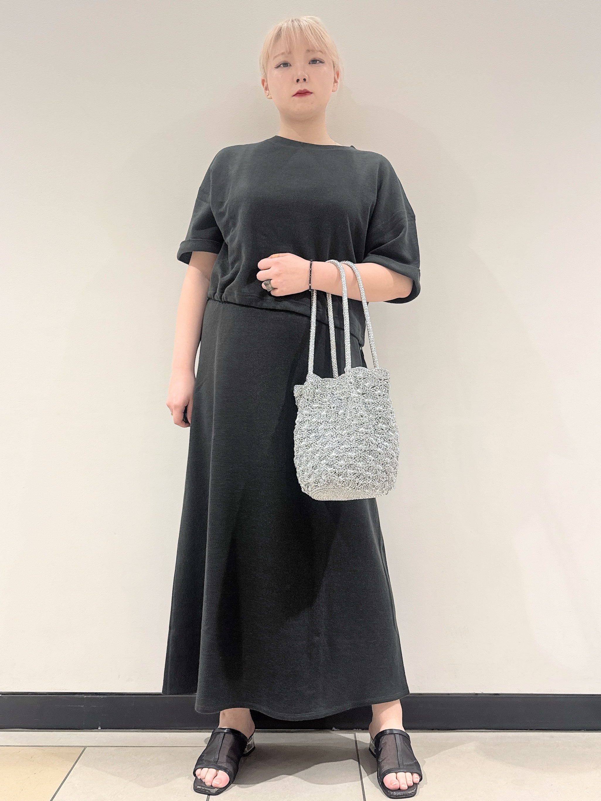 なかもとあきさんの「DRESSTERIOR｜【ウォッシャブル/セットアップ可】ウォッシャブルリネンウラケスカート」を使ったコーディネート